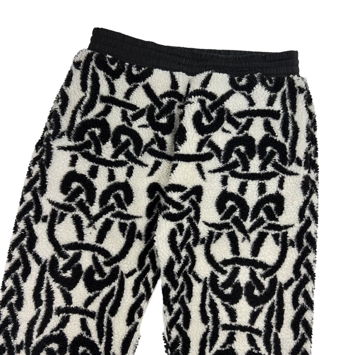 image of Supreme Celtic Knot Fleece Sweatpants in White, Men's (Size 32)