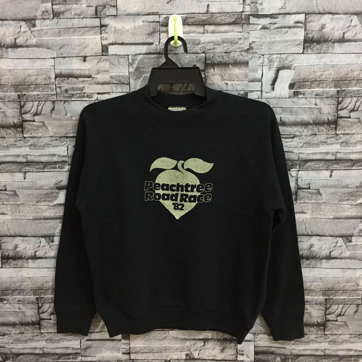Fruit Of The Loom Vtg 80s fruit of the loom sweatshirt peachtree roadrace 82 Size US M / EU 48-50 / 2 - 1 Thumbnail