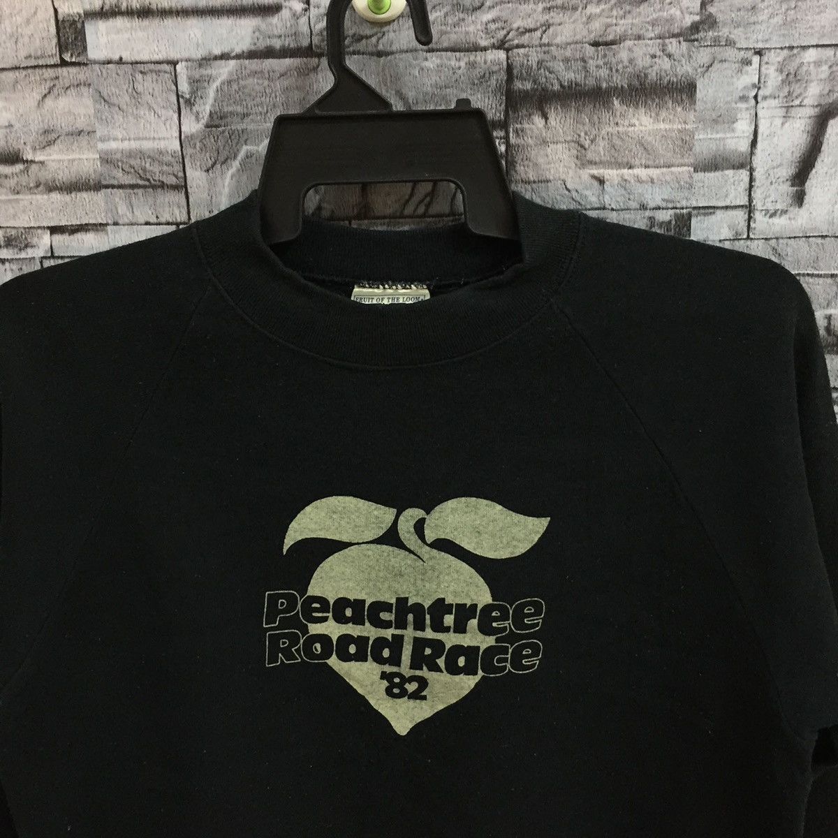 Fruit Of The Loom Vtg 80s fruit of the loom sweatshirt peachtree roadrace 82 Size US M / EU 48-50 / 2 - 2 Thumbnail