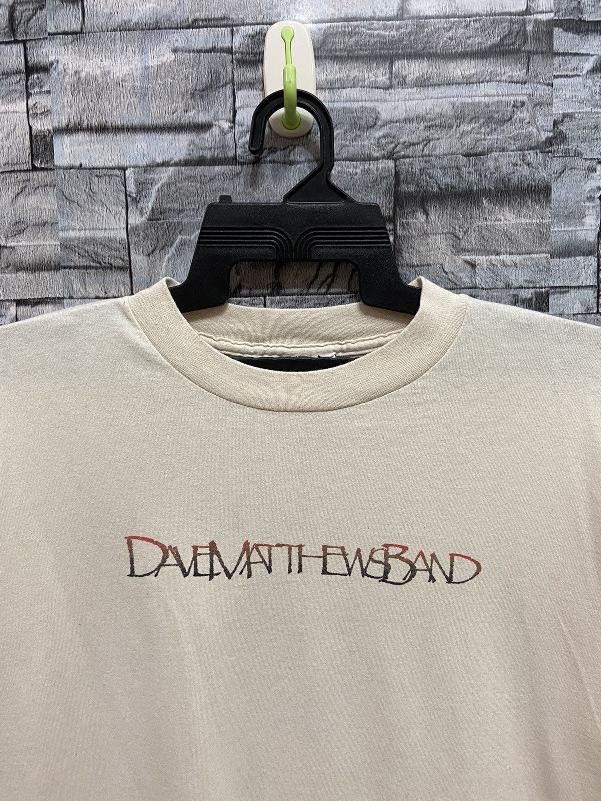 Band Tees Vintage Dave Matthews Band big logo butterfly size L Size US L / EU 52-54 / 3 - 5 Thumbnail