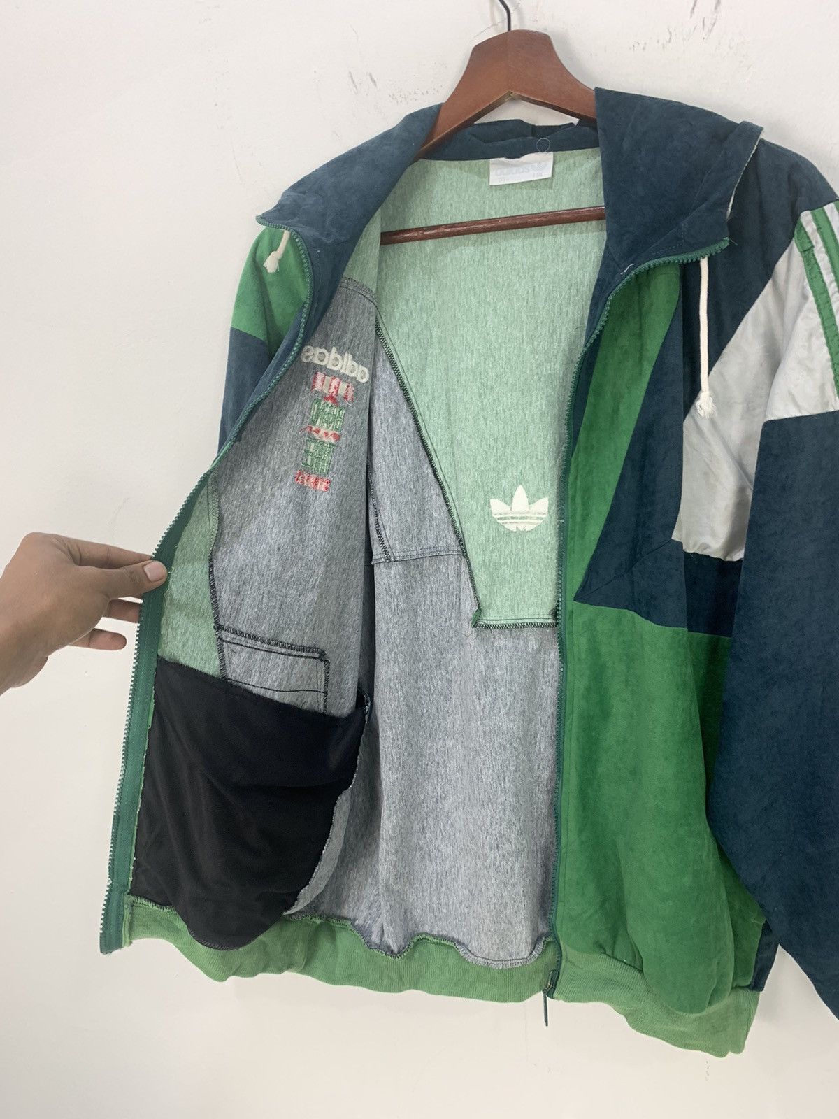 ADIDAS Vintage 90s Fullprinted Striped Zipper Hoodie Jacket