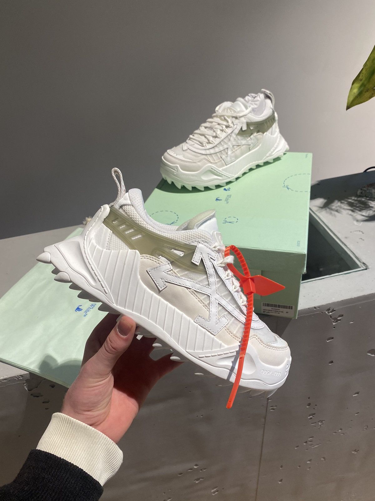 Off-White Off-White Odsy Sneaker Size US 9 / IT 39 - 1 Thumbnail