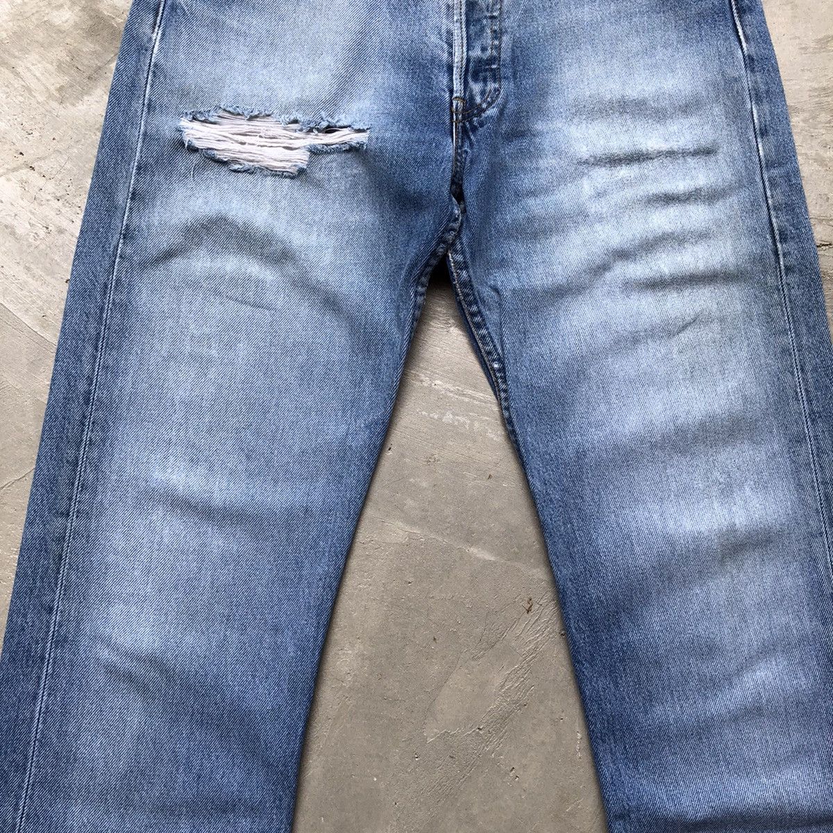 Levi's Vintage Clothing × Vintage Vintage Levis 90s 501 distressed denim light blue wash Size US 29 - 3 Thumbnail