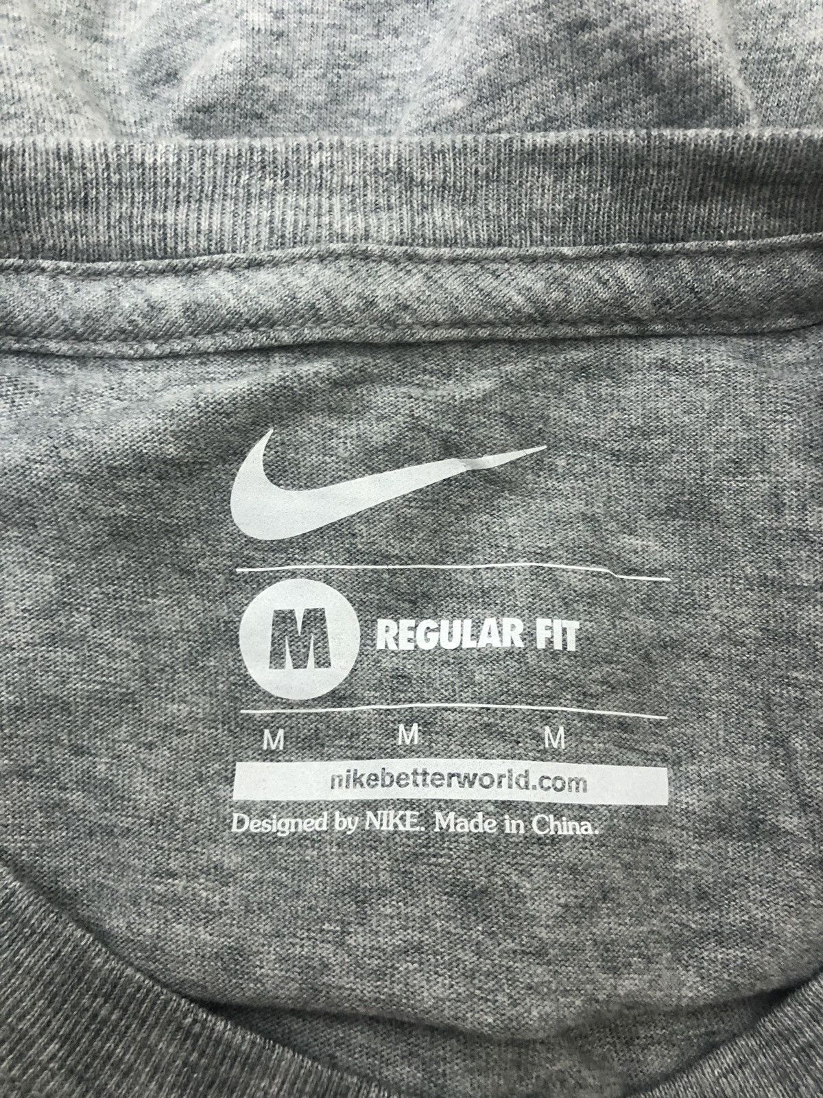 Nike Rare NIKE Block Spell Out Shirt Size US M / EU 48-50 / 2 - 2 Thumbnail