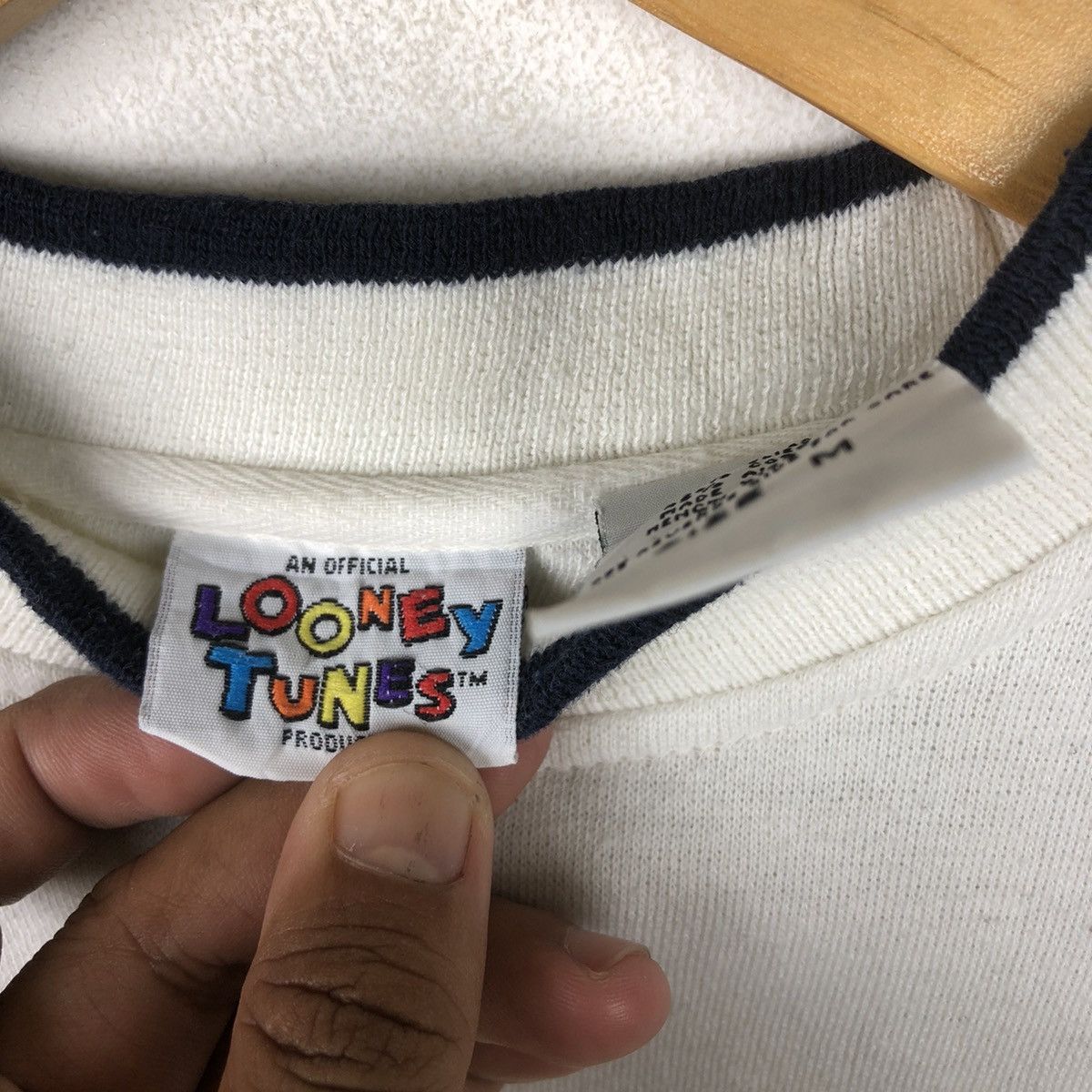 Disney × Vintage × Warner Bros Vintage 90s Tweety Looney Tunes Product Crewneck Size US M / EU 48-50 / 2 - 5 Thumbnail