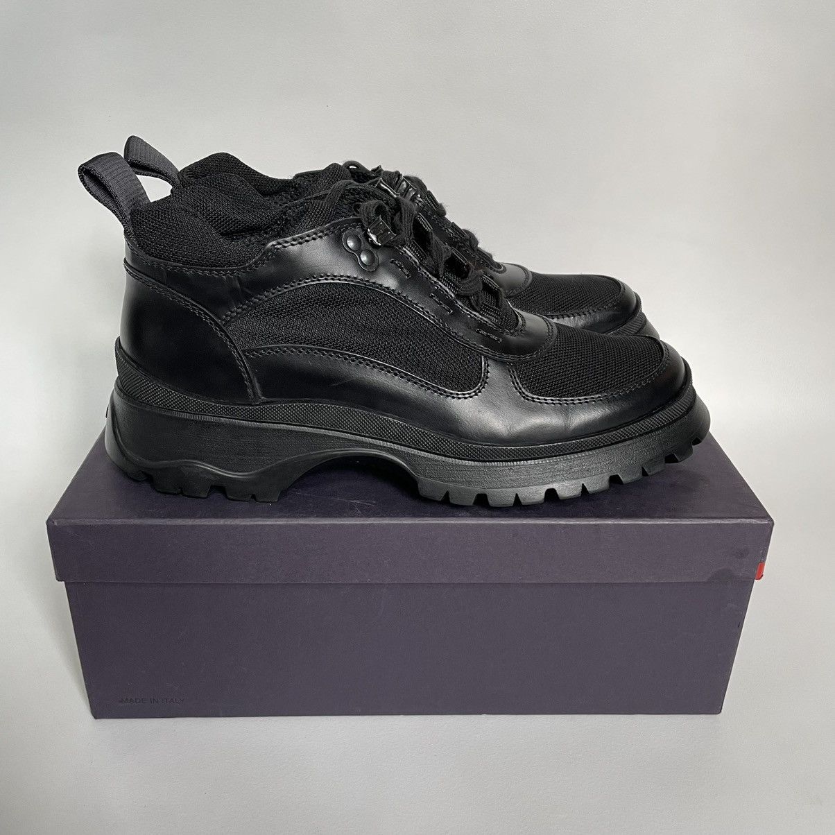Prada Early 2000’s Black Leather Chukka Boots Size US 8.5 / IT 38.5 - 12 Thumbnail
