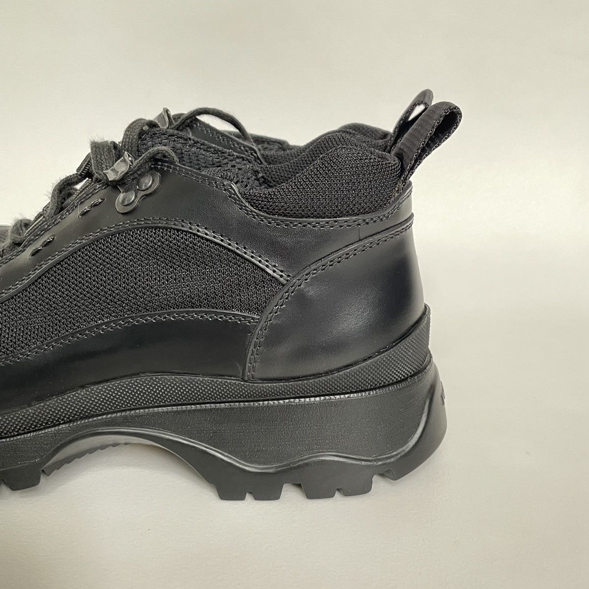Prada Early 2000’s Black Leather Chukka Boots Size US 8.5 / IT 38.5 - 7 Thumbnail