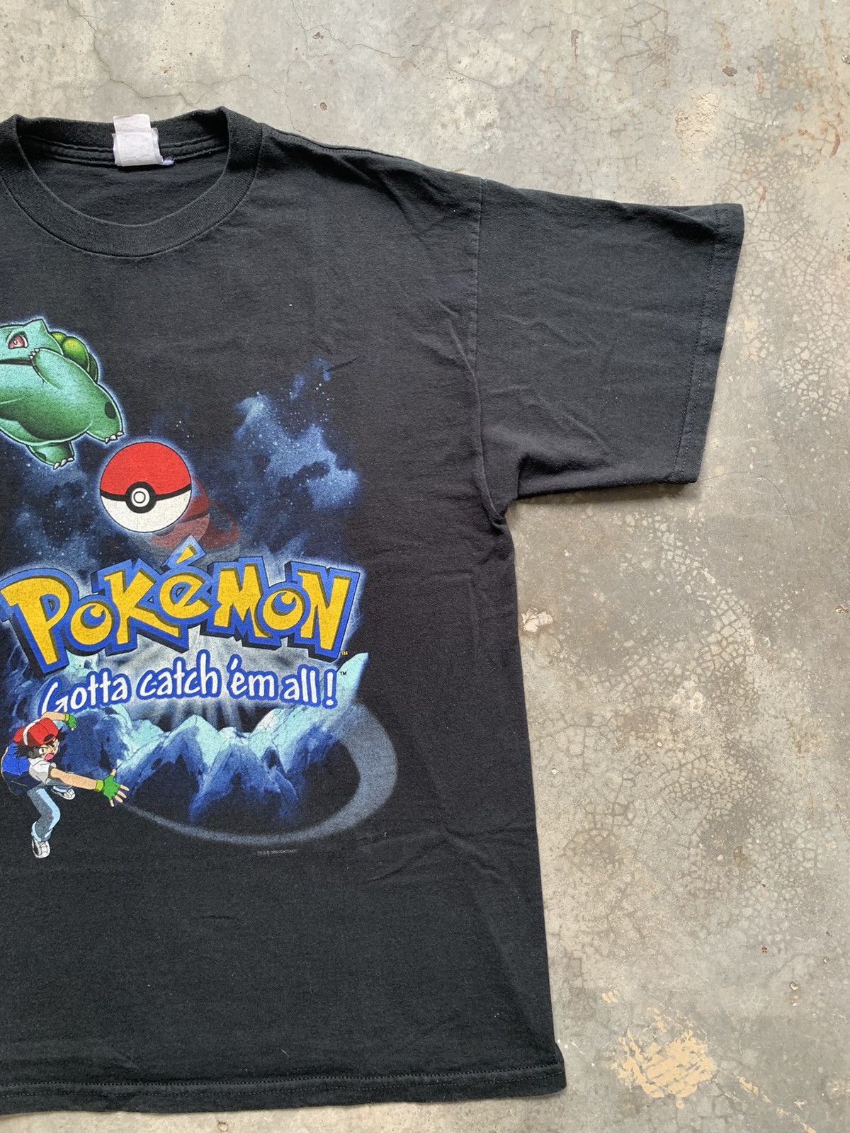 Nintendo × Pokemon × Vintage Vintage 90s Nintendo Pokemon Tshirt 1999 Ash Bulbasaur Poke Size US M / EU 48-50 / 2 - 3 Thumbnail