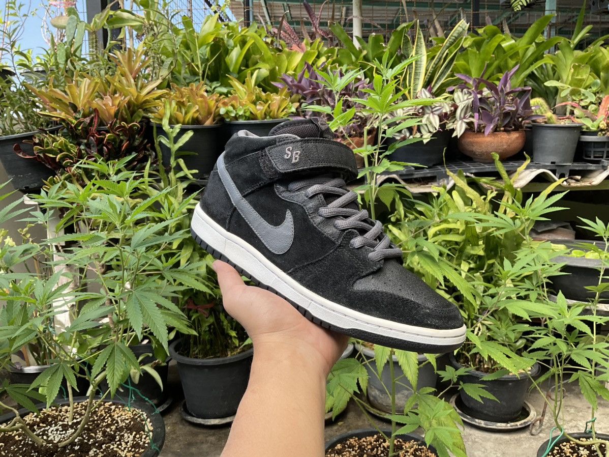 Nike Nike SB Dunk Mid Pro Griptape With Strap 2012 Grailed