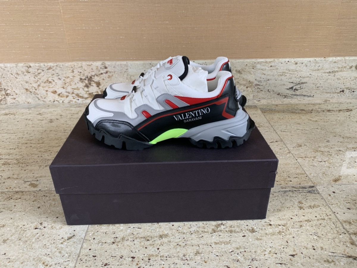 Valentino Logo Leather Trainer in Multicolor Size US 9.5 / EU 42-43 - 1 Thumbnail