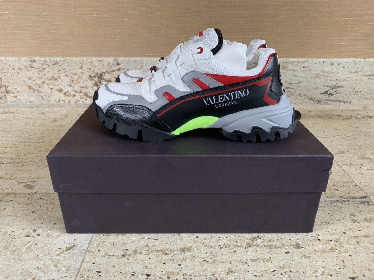 Valentino Logo Leather Trainer in Multicolor Size US 9.5 / EU 42-43 - 2 Thumbnail