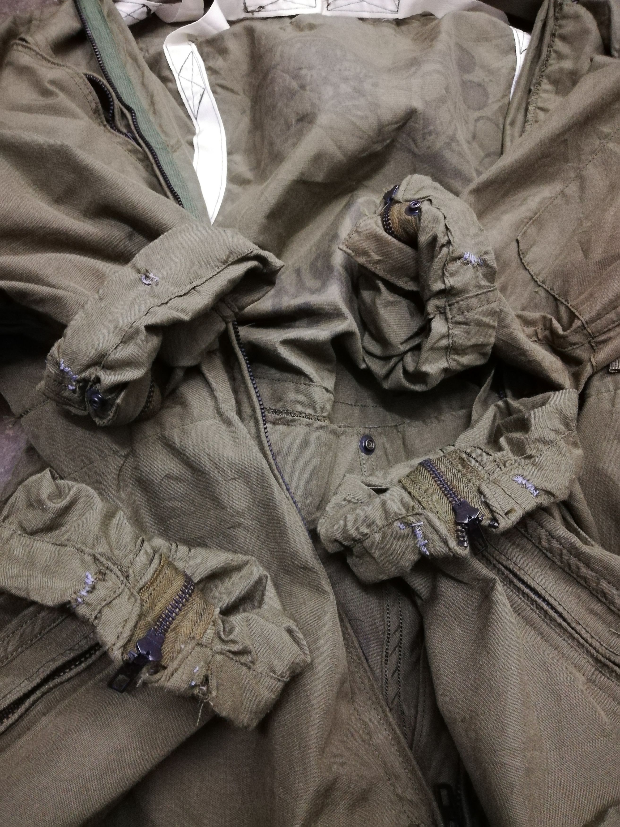 Mickey Mouse × Vintage Vintage Recustom Military Mickey Mouse Parachute Coveralls Size US 38 / EU 54 - 12 Thumbnail
