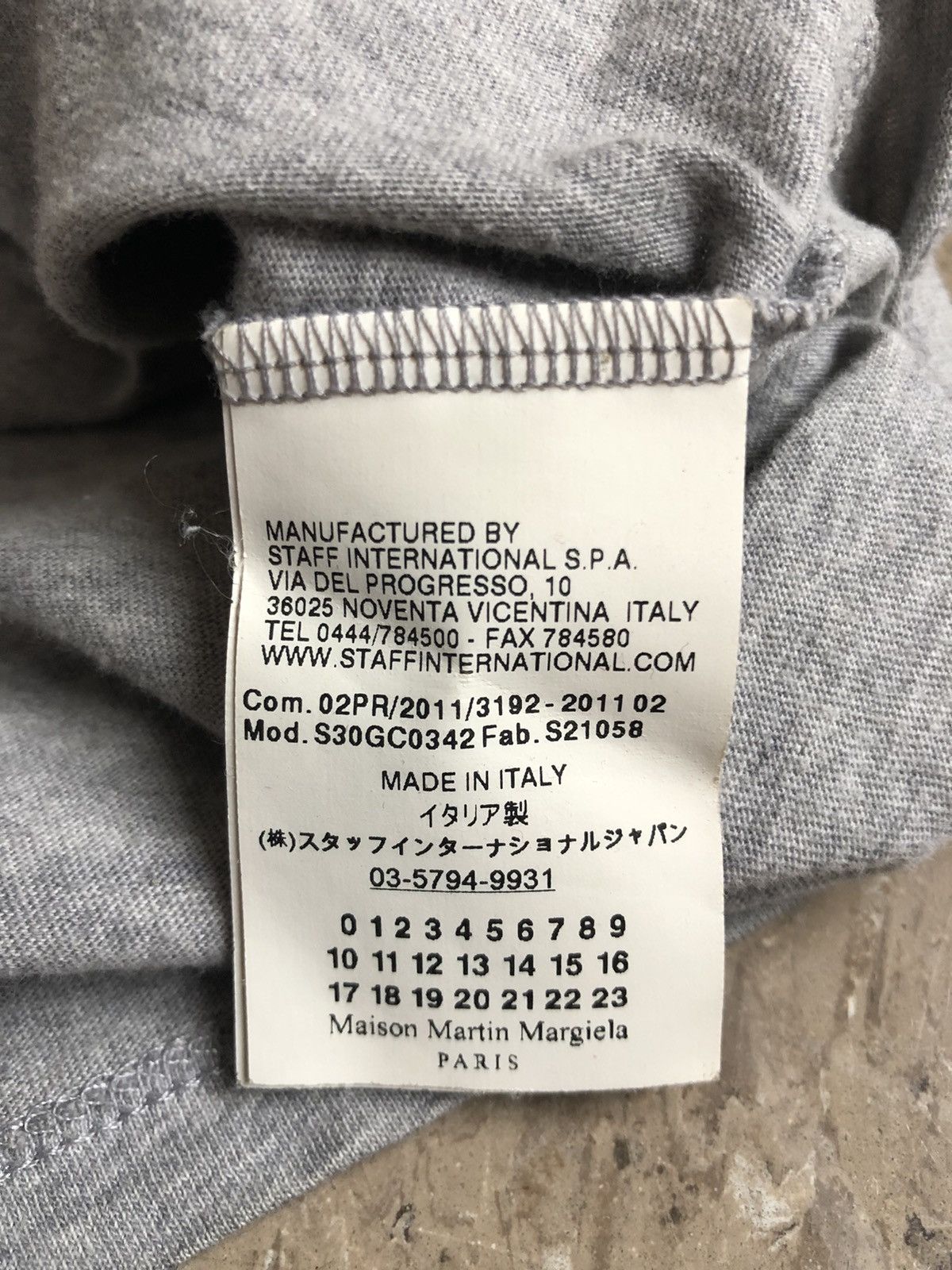 Maison Margiela Maison Margiela Artisanal Hybrid Split T-Shirt Size US S / EU 44-46 / 1 - 6 Thumbnail
