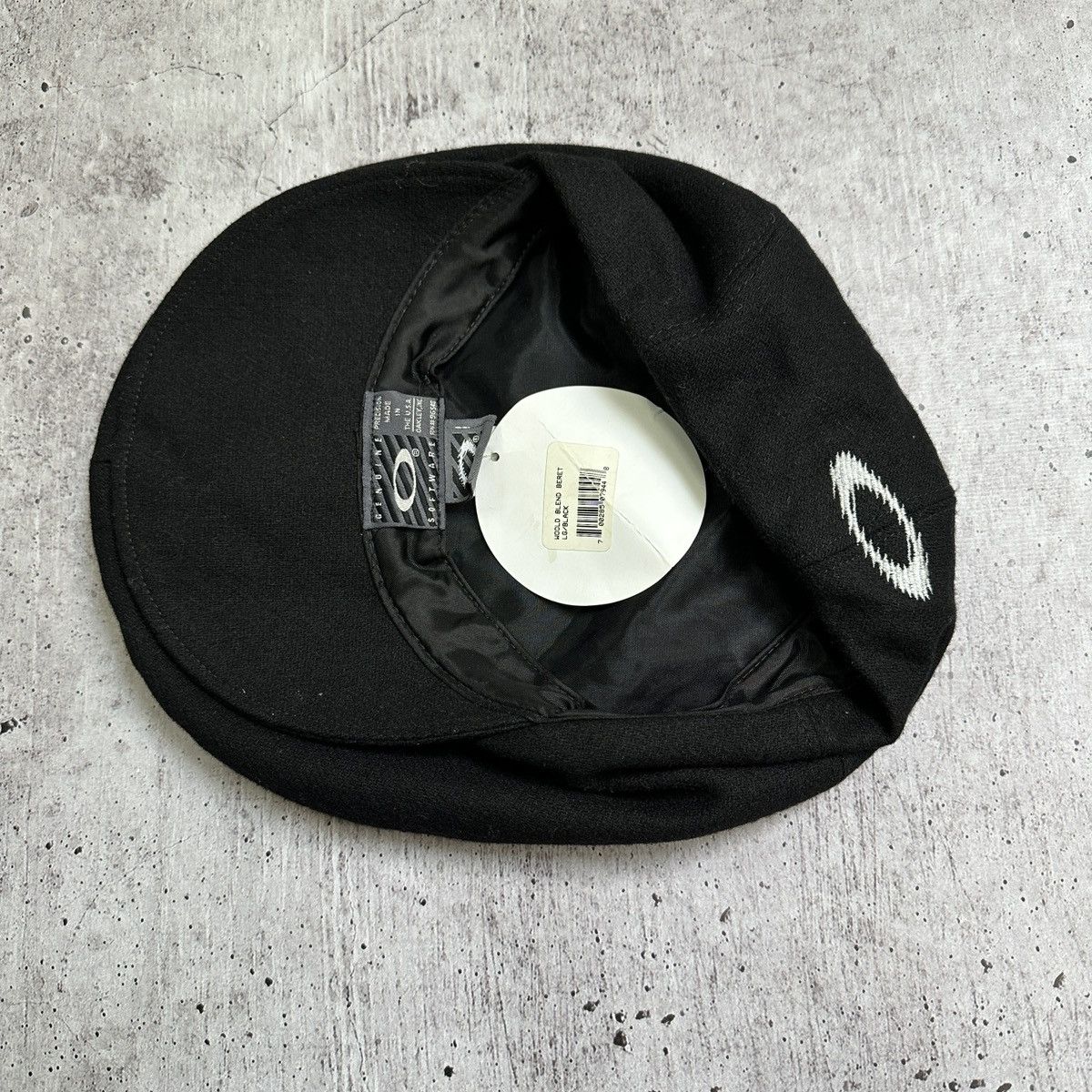 Archival Clothing 1990s Oakley Software Wool Beret L | Grailed