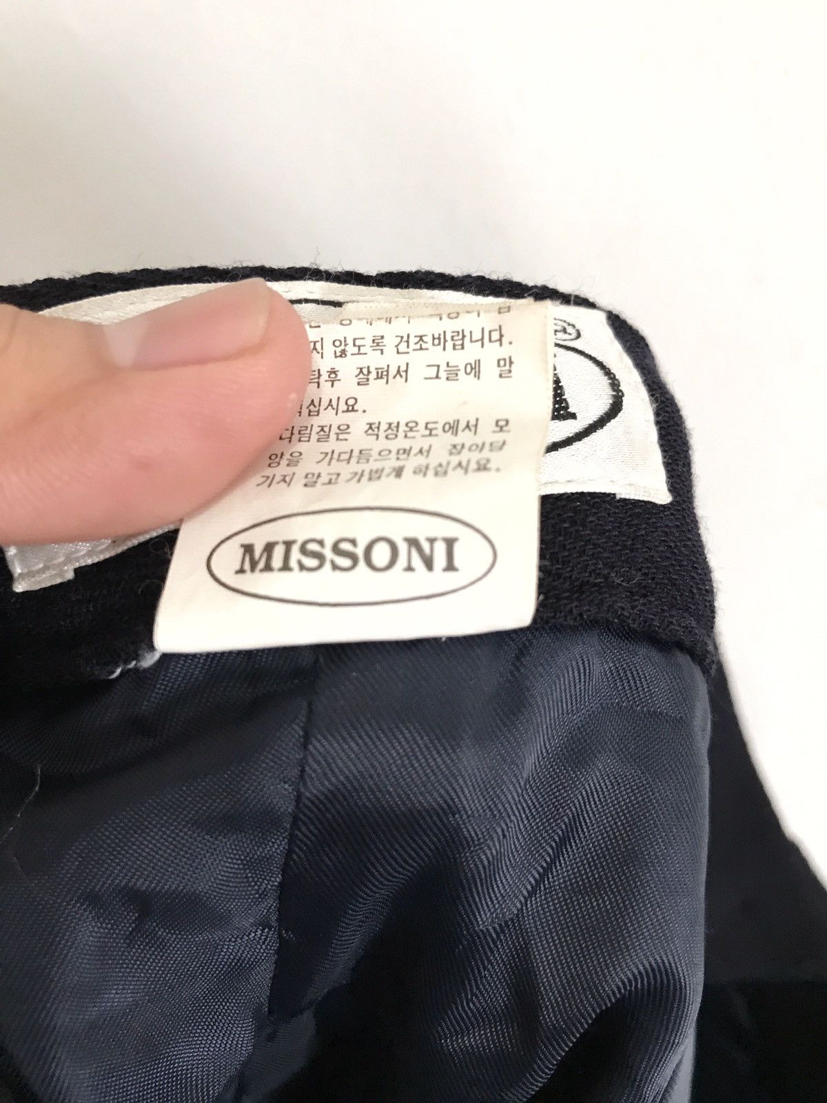 Missoni × Vintage Missoni High Waist Gabardine Black Vintage Pants Size US 26 / EU 42 - 8 Thumbnail