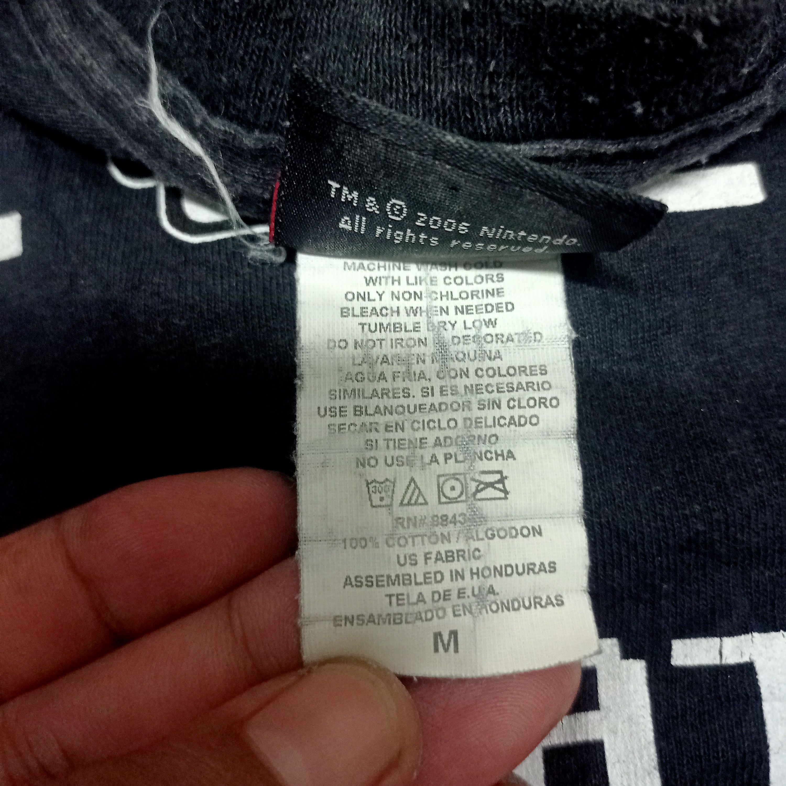VINTAGE 2006 SUPER MARIO NINTENDO SHIRT