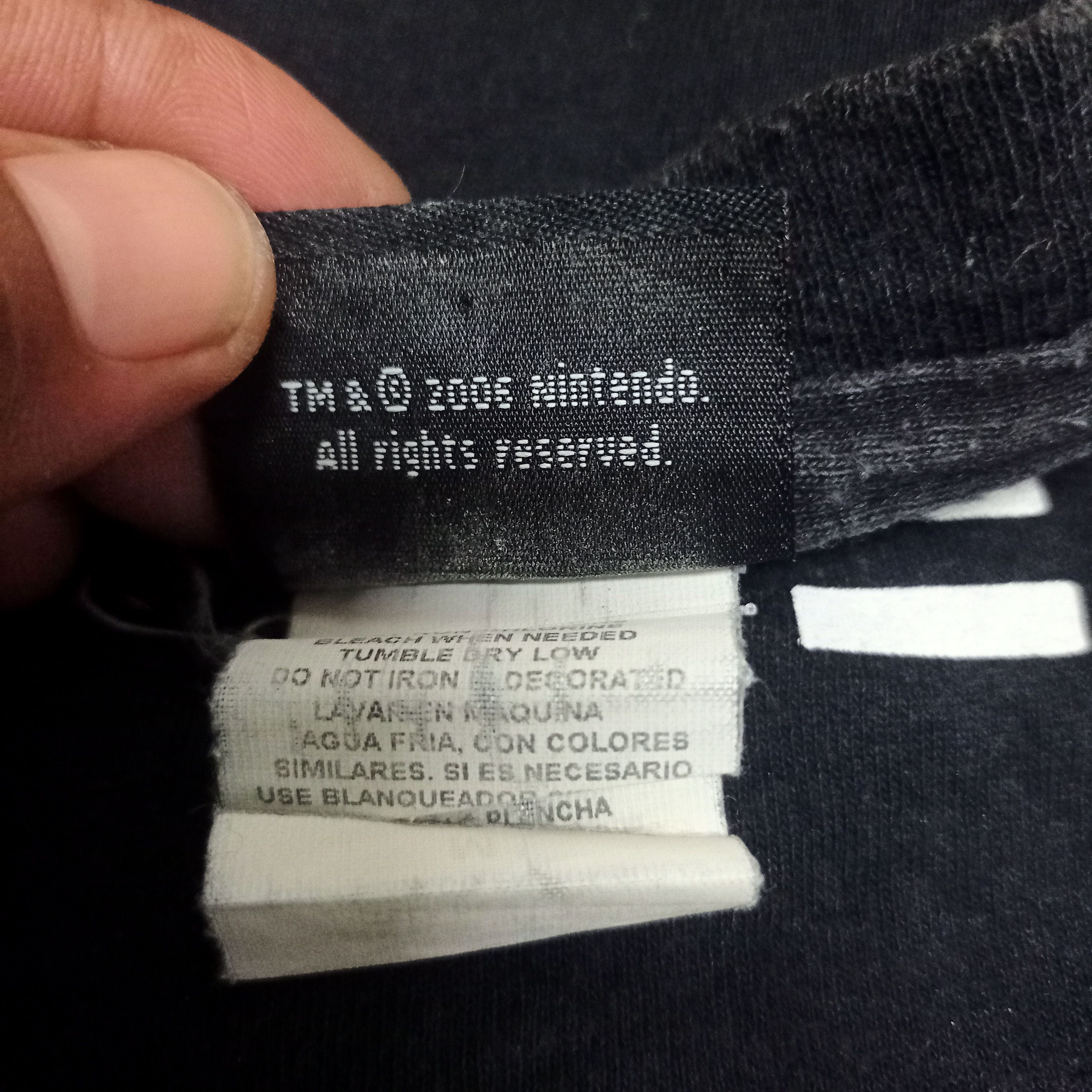 VINTAGE 2006 SUPER MARIO NINTENDO SHIRT