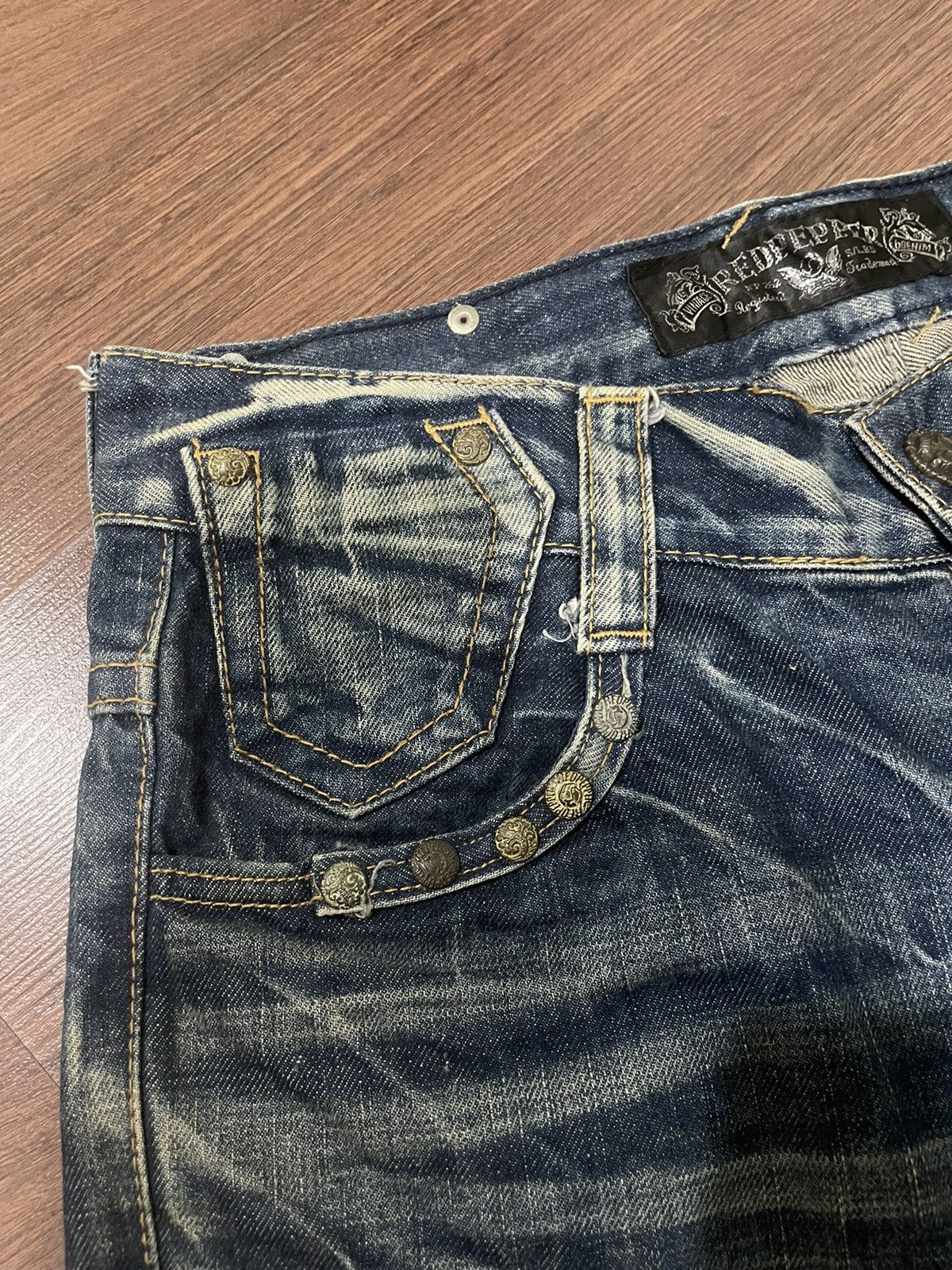 Japanese Brand Japanese Brand Red Pepper Stone Wash Skull Patches Jeans Size US 31 - 22 Thumbnail