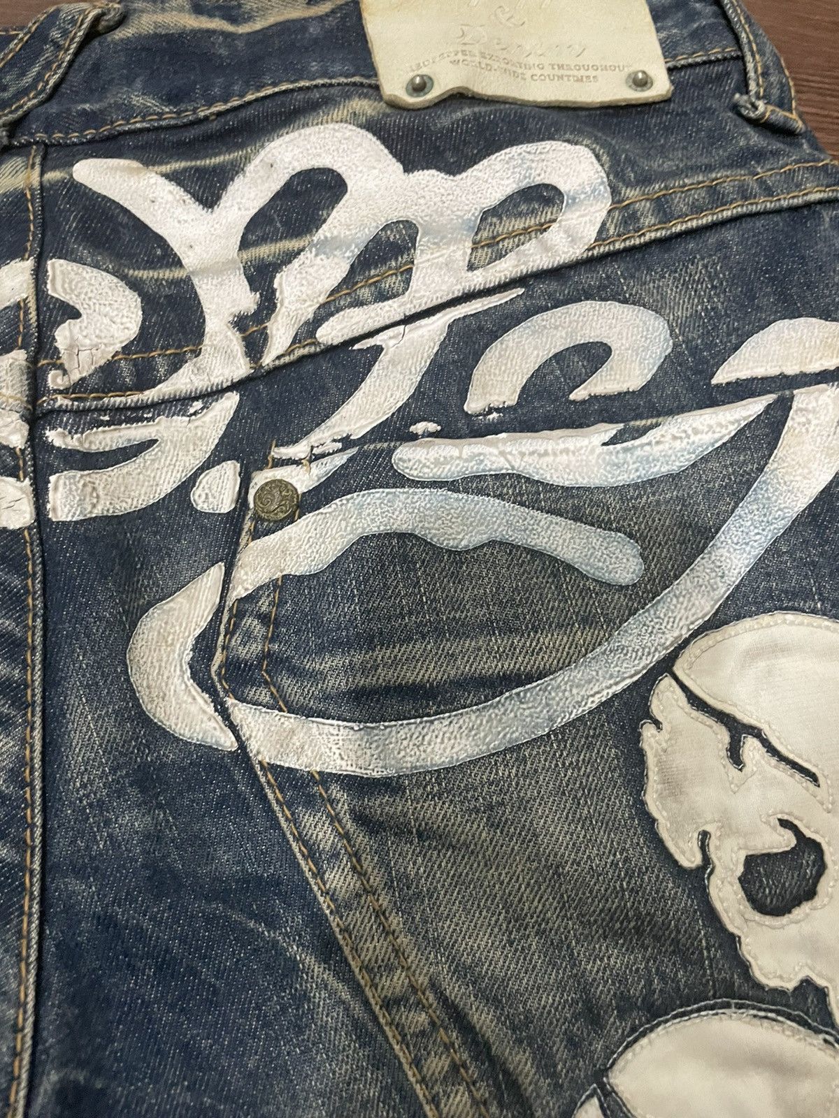 Japanese Brand Japanese Brand Red Pepper Stone Wash Skull Patches Jeans Size US 31 - 14 Thumbnail