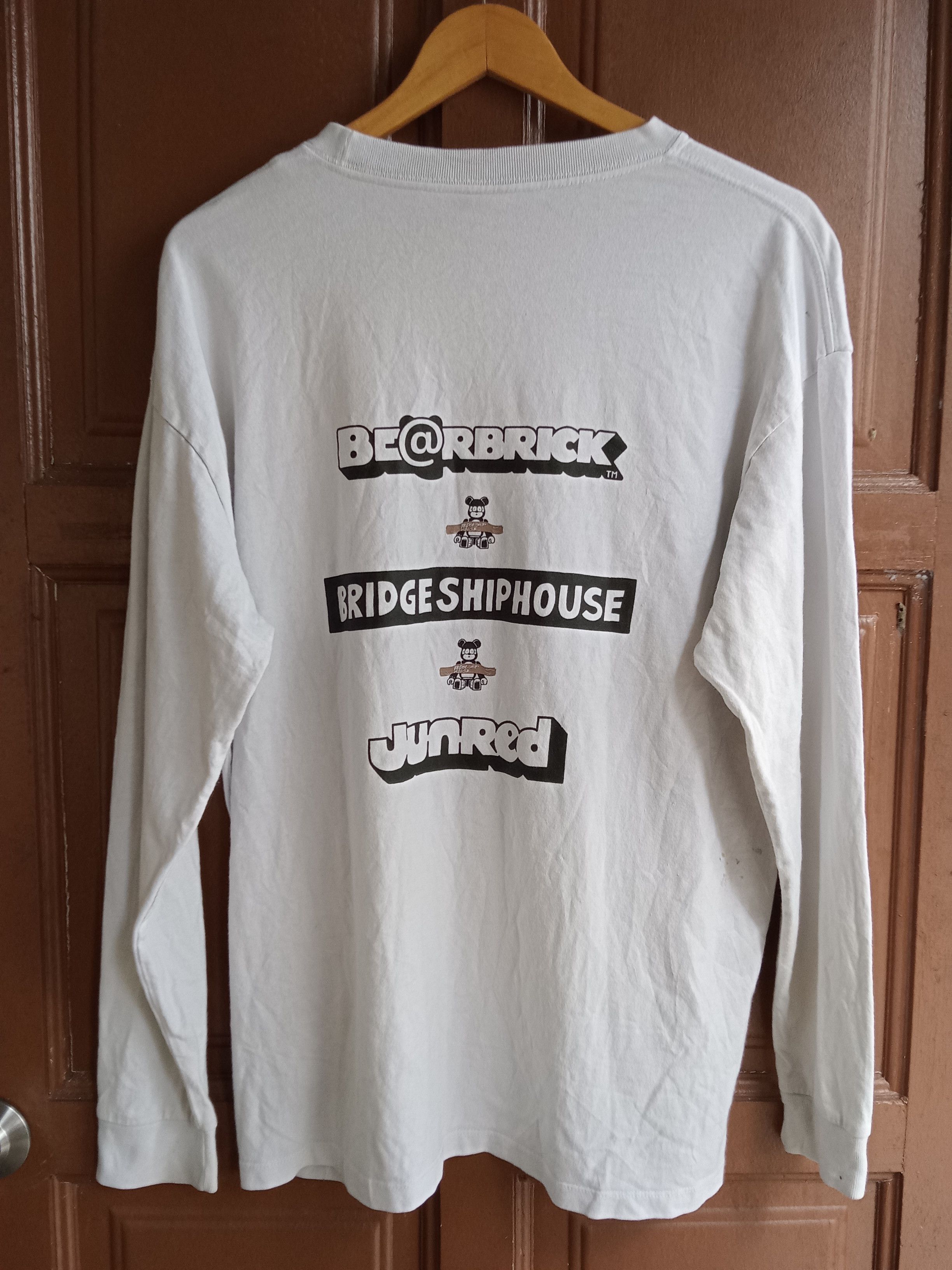 Medicom Toy BEARBRICK BRIDGE SHIP HOUSE LONG SLEEVE T-SHIRT Size US L / EU 52-54 / 3 - 2 Thumbnail