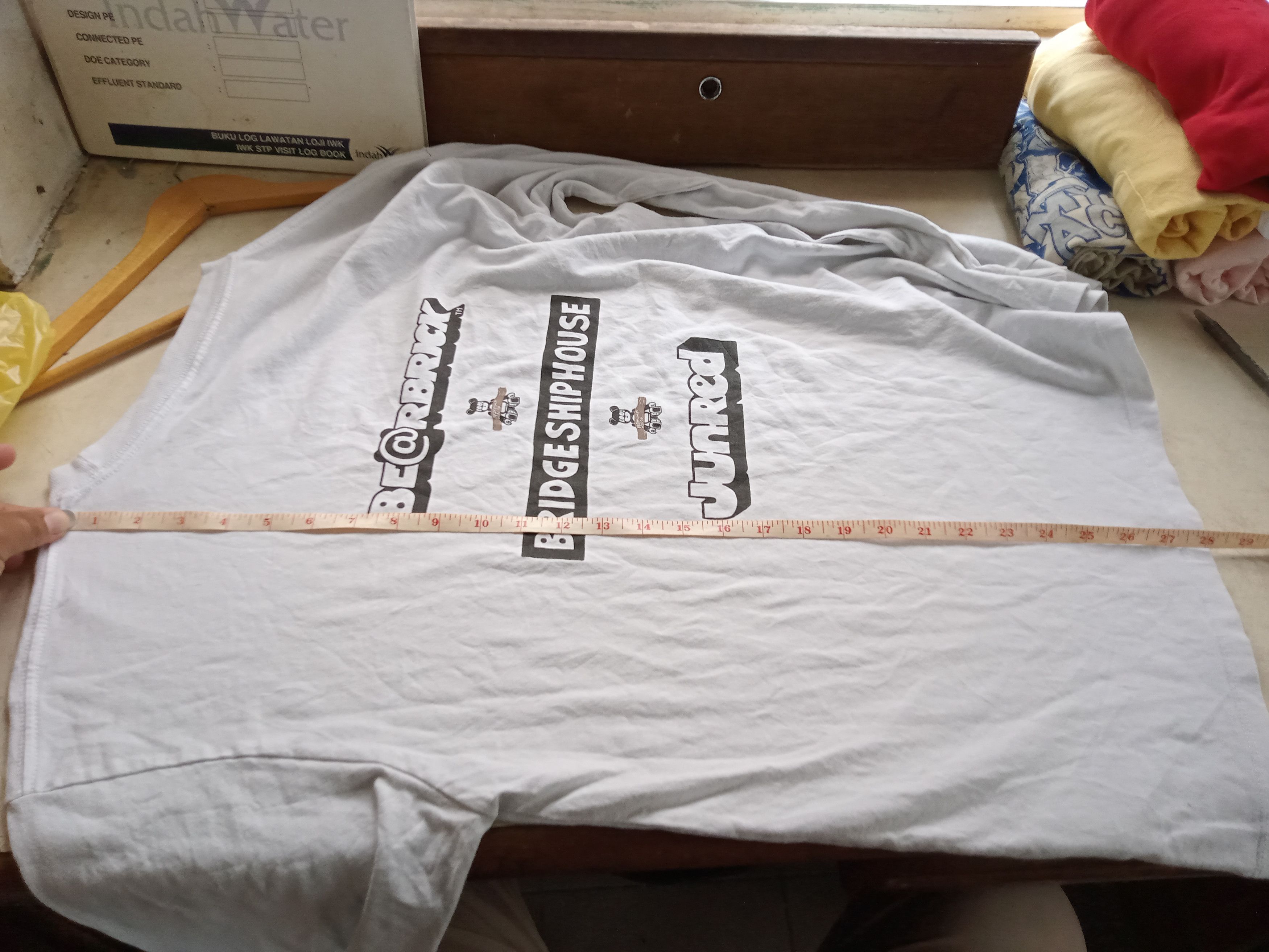 Medicom Toy BEARBRICK BRIDGE SHIP HOUSE LONG SLEEVE T-SHIRT Size US L / EU 52-54 / 3 - 12 Thumbnail