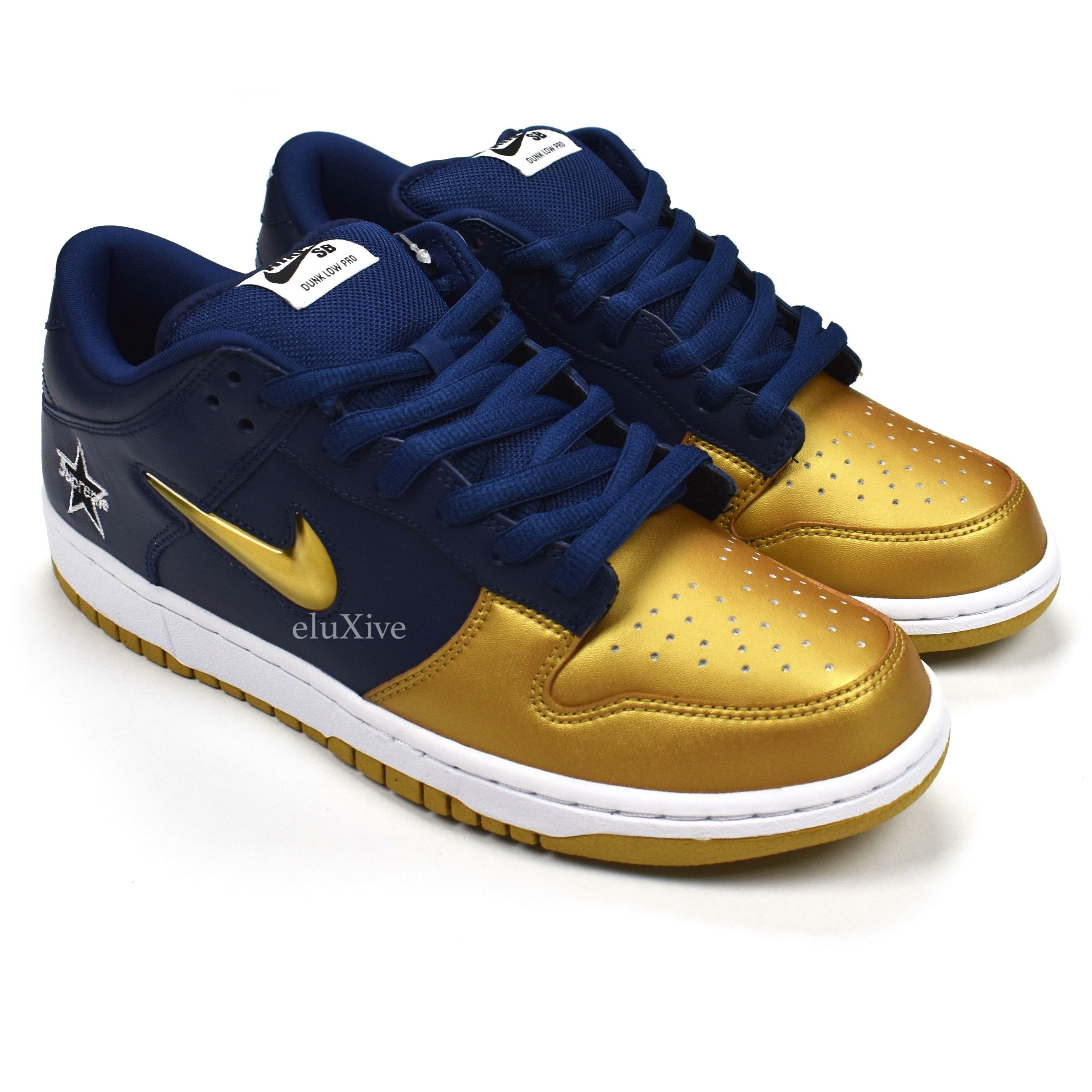 Supreme SB Dunk Low OG QS Gold / Navy DS