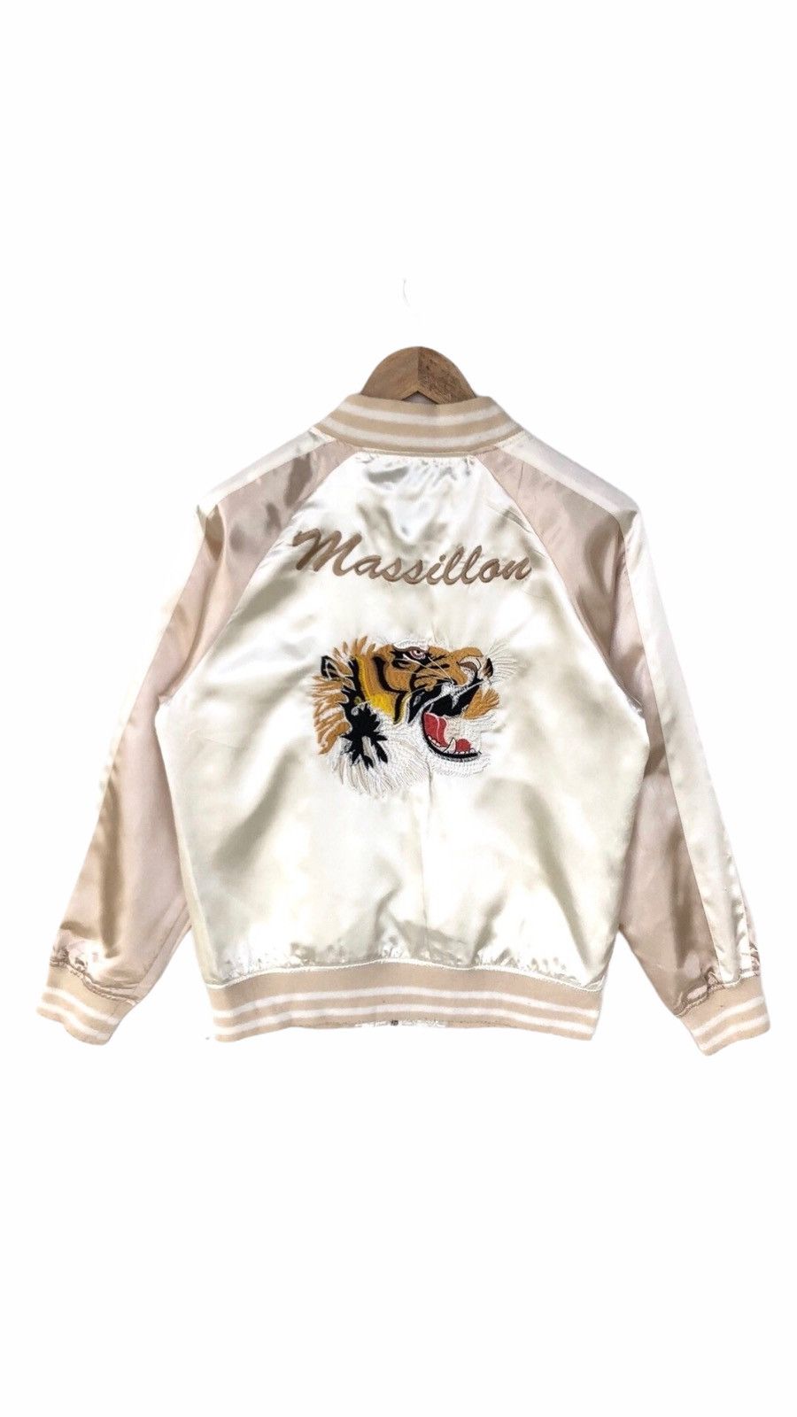 Other Sukajan Souvenir Jacket Sukajan Tiger Rorr Embroidery Jacket Size US S / EU 44-46 / 1 - 1 Thumbnail