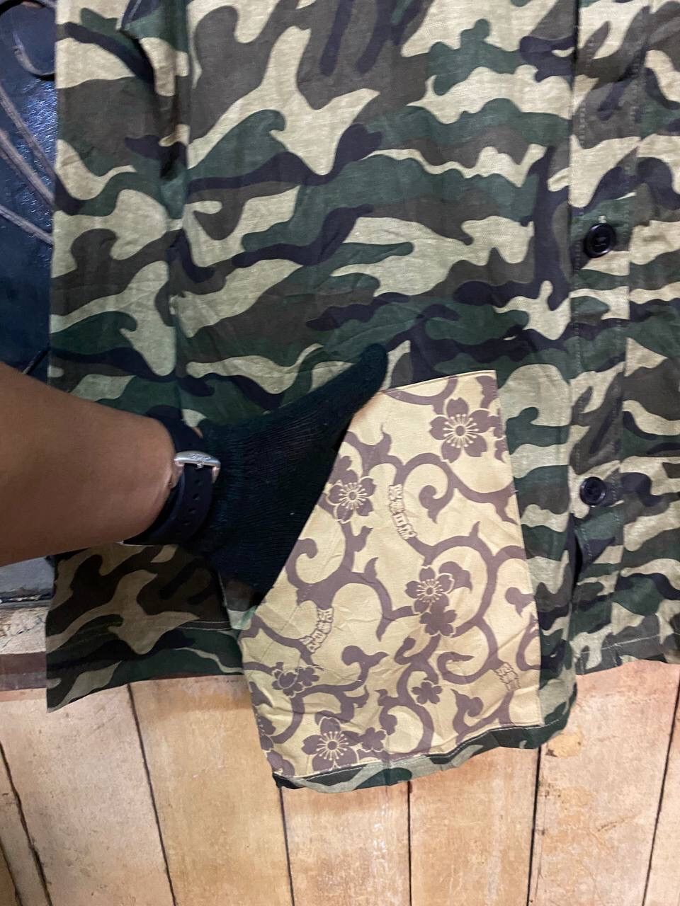 Japanese Brand MEN HOODIE ARMY CAMO JACKET Size US L / EU 52-54 / 3 - 7 Thumbnail