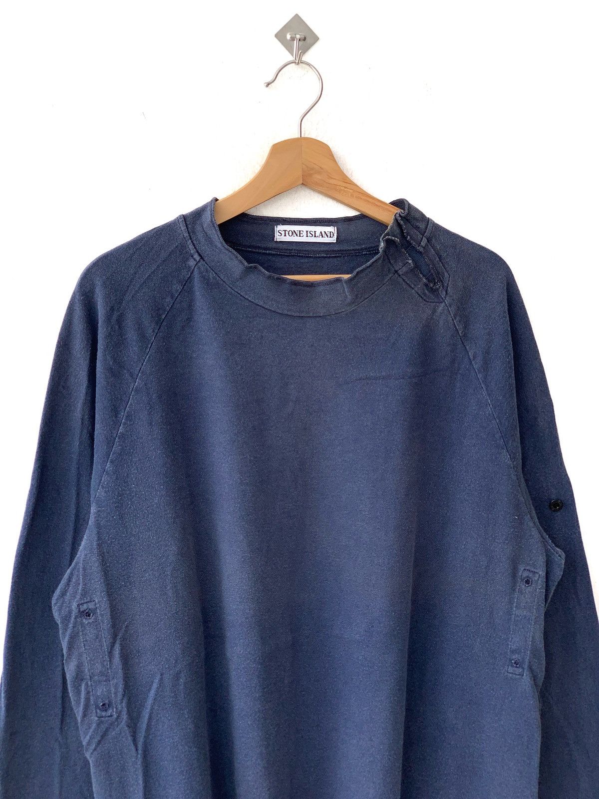 Stone Island Vintage Stone Island Crewneck Sweatshirt Size US L / EU 52-54 / 3 - 3 Thumbnail