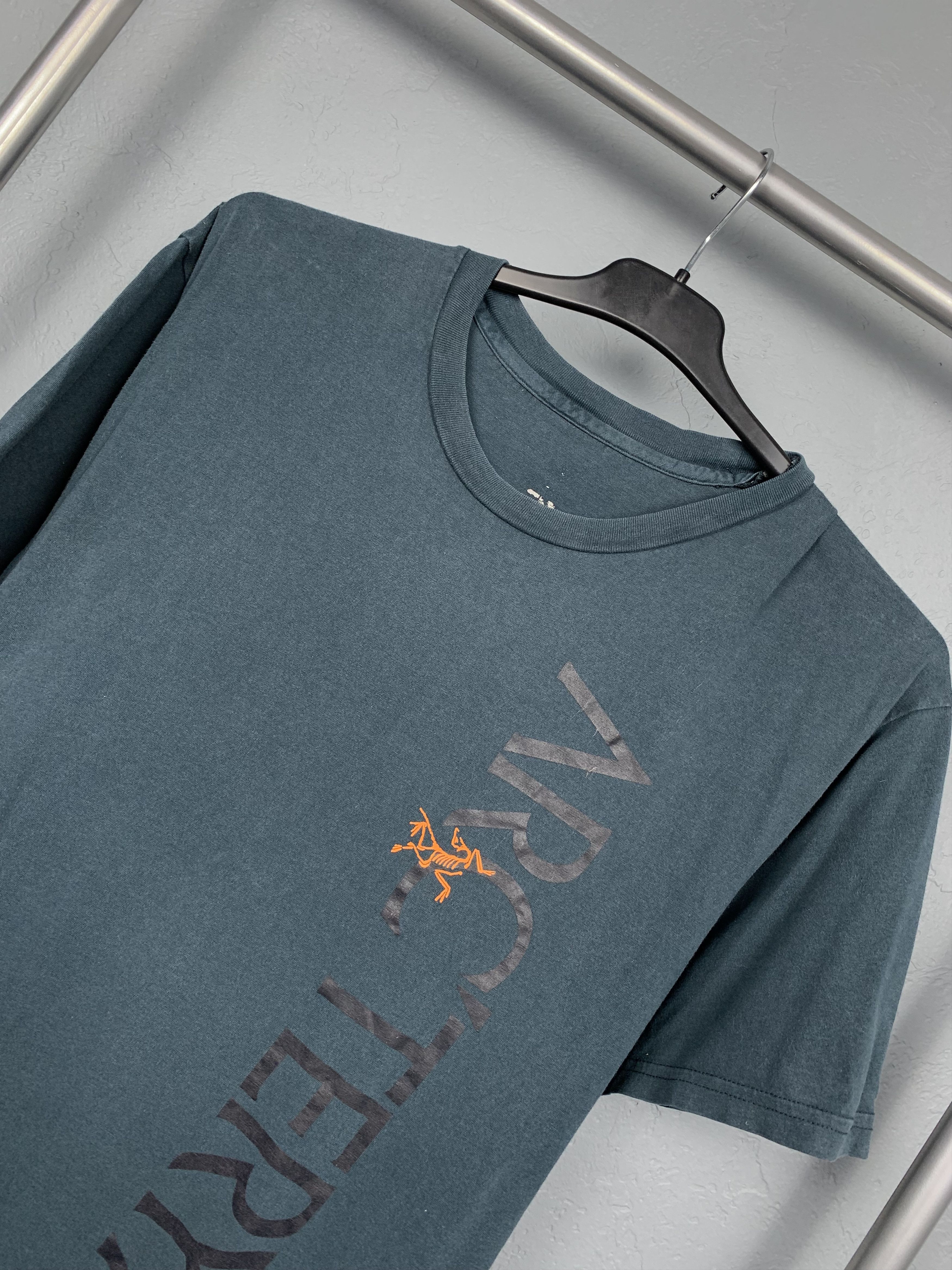Arc'teryx Arcteryx Big Logo Mens T-Shirt Size US L / EU 52-54 / 3 - 2 Thumbnail