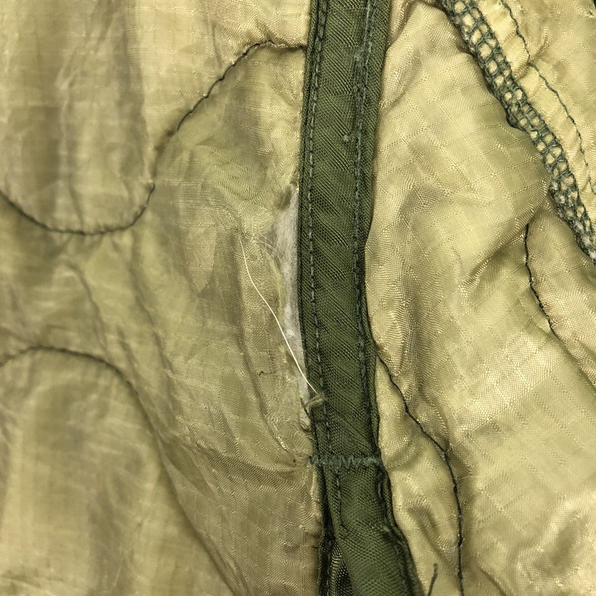 Vintage Vintage 70's US Military in Vietnam War Era Liner Jacket Size US XXL / EU 58 / 5 - 9 Thumbnail