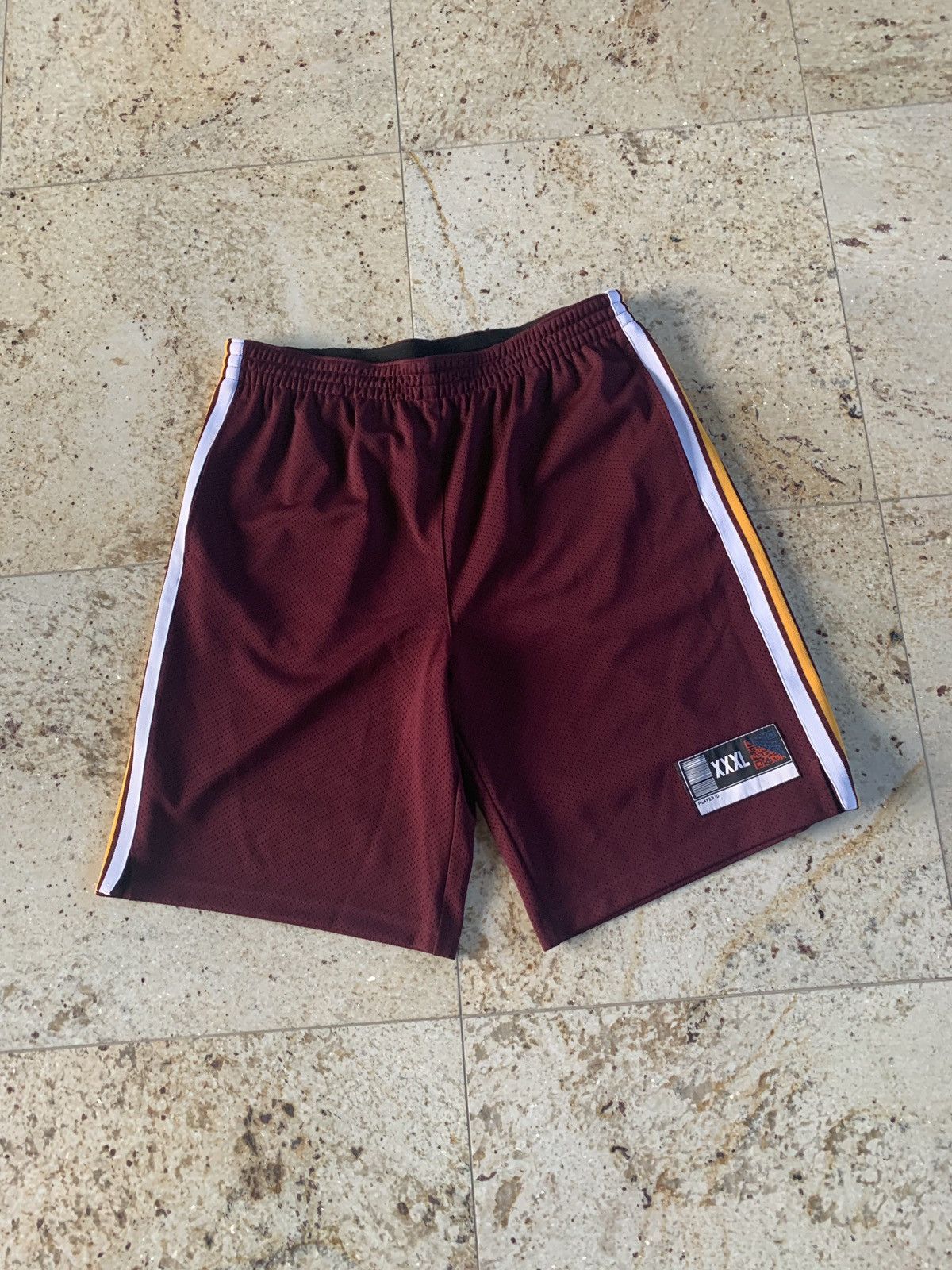 Alexander Wang Burgundy Mesh Basketball Shorts Size US 36 / EU 52 - 2 Thumbnail