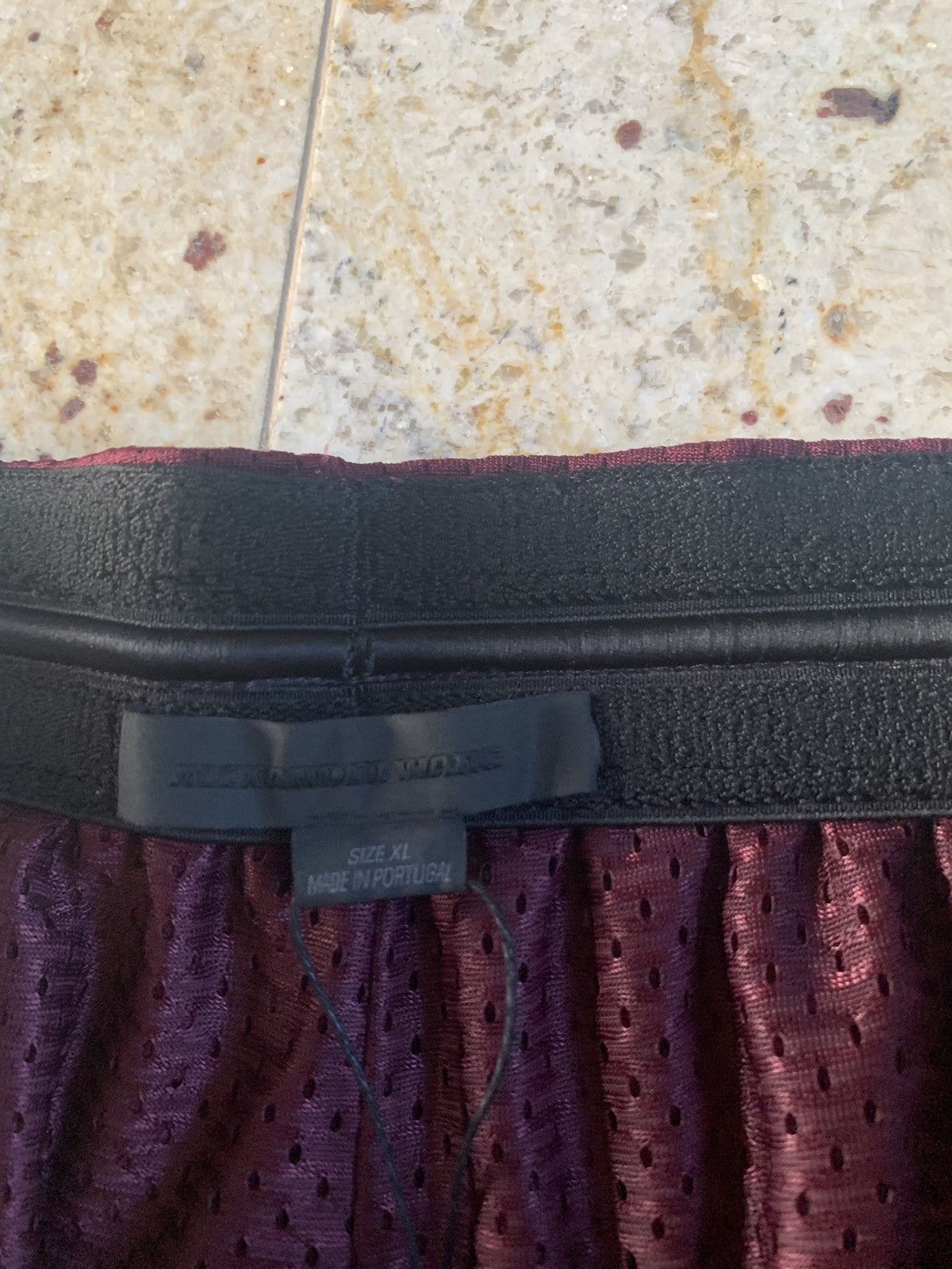 Alexander Wang Burgundy Mesh Basketball Shorts Size US 36 / EU 52 - 7 Thumbnail