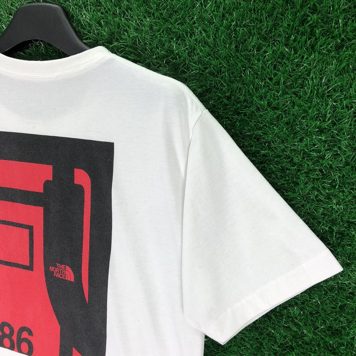The North Face The North Face 1986 Never Stop Exploring Tee Size US M / EU 48-50 / 2 - 2 Thumbnail