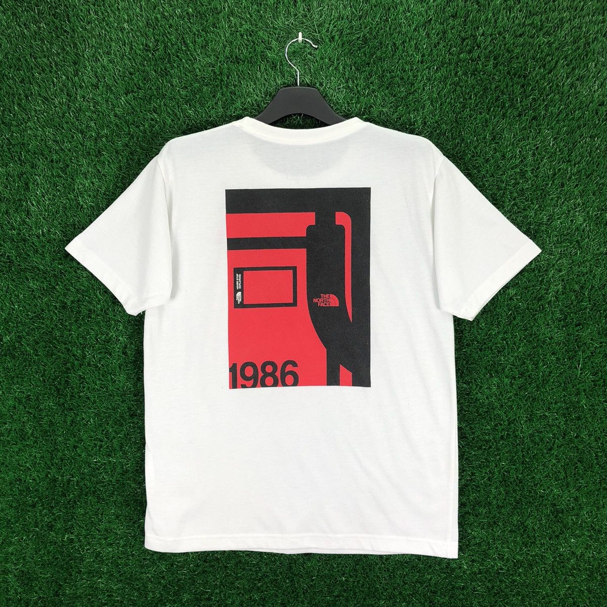 The North Face The North Face 1986 Never Stop Exploring Tee Size US M / EU 48-50 / 2 - 1 Thumbnail