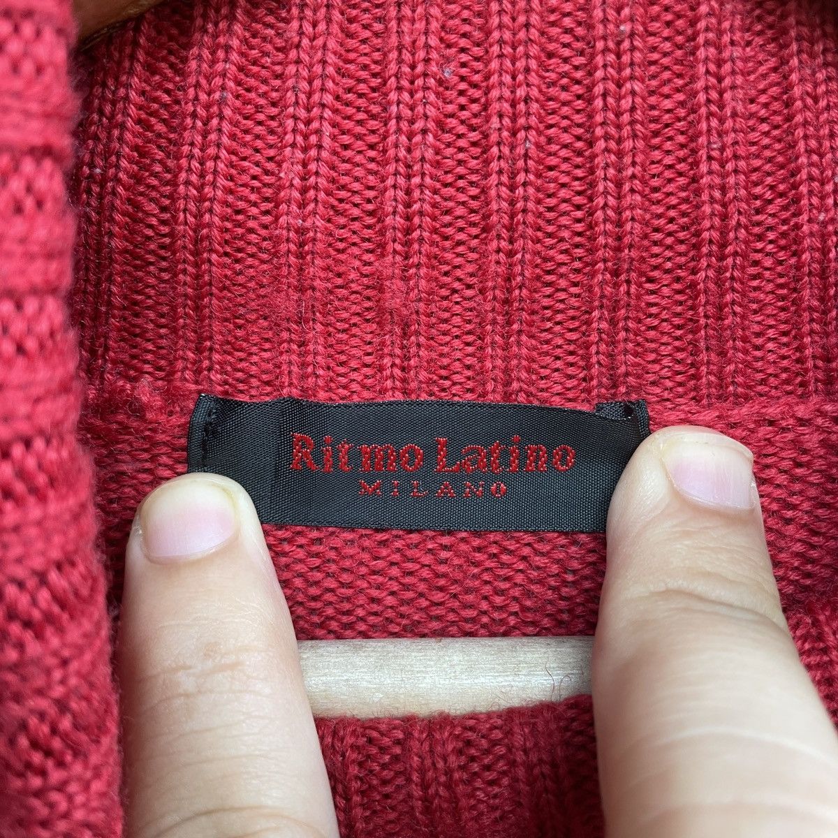 Aran Isles Knitwear Vintage Ritmo Latino Milano Red Turtleneck Knitwear RARE Size US M / EU 48-50 / 2 - 6 Thumbnail