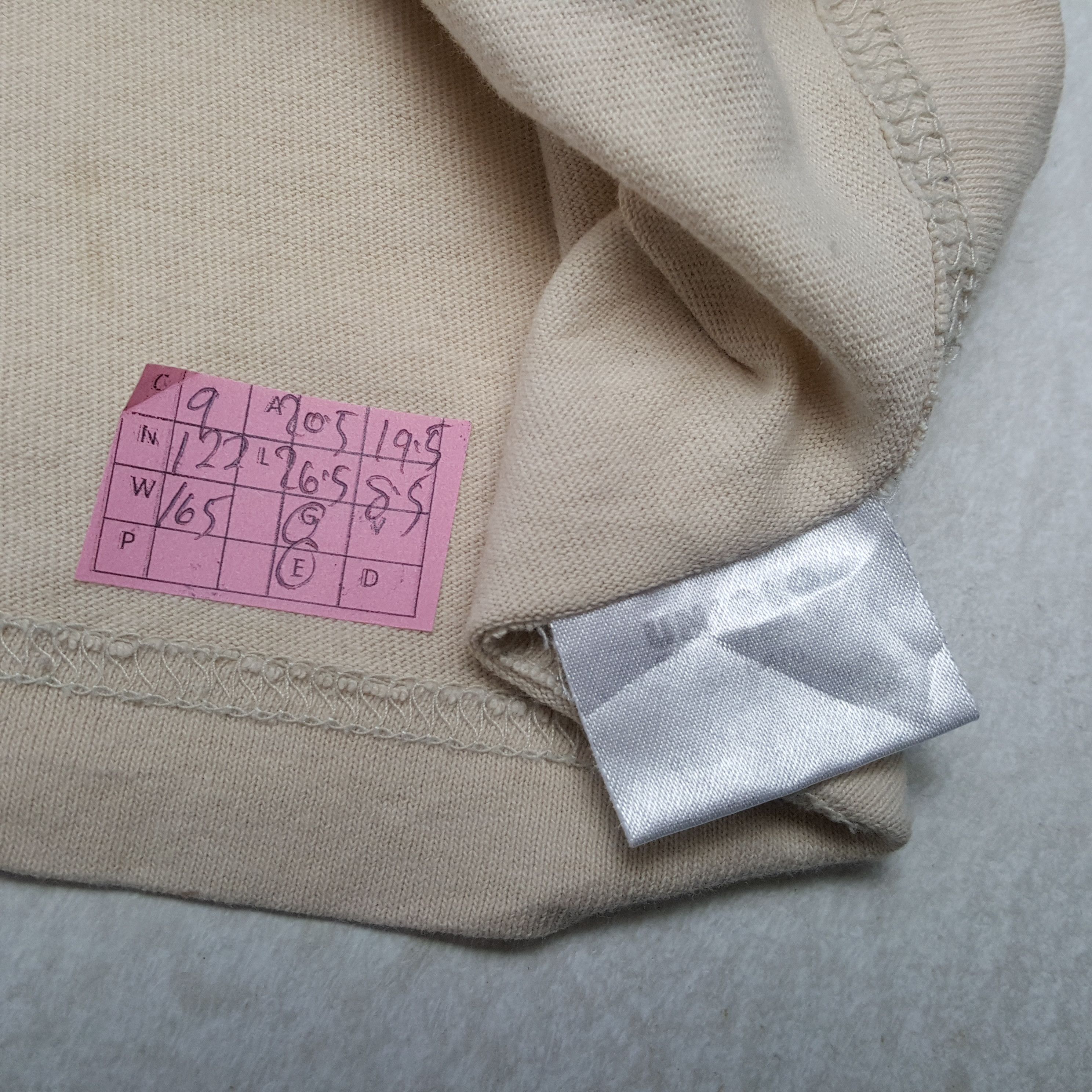 Keith Haring × Uniqlo KEITH HARING X Japanese Brand Streetwear Art Style Tshirt Size US M / EU 48-50 / 2 - 5 Thumbnail