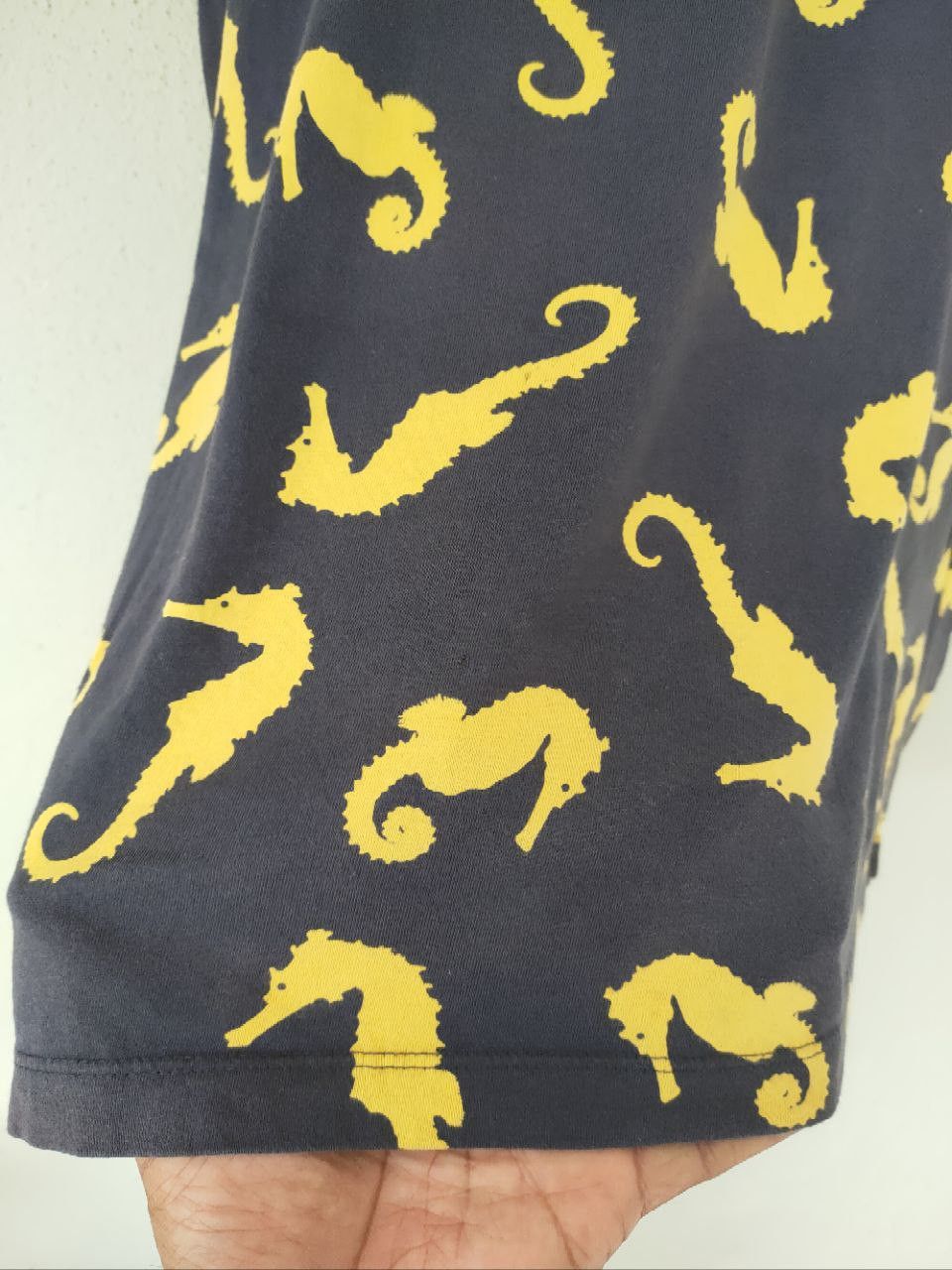 JW Anderson × Uniqlo J. W. Anderson Faded T Size US L / EU 52-54 / 3 - 5 Thumbnail