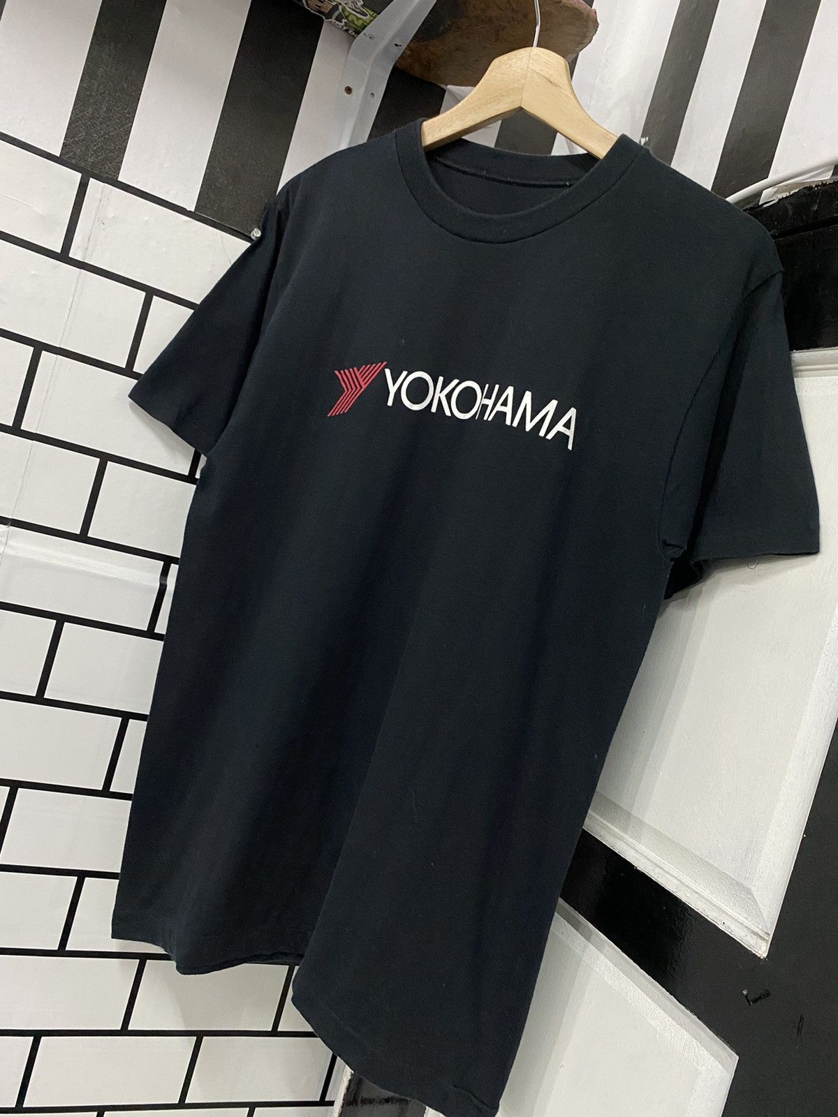 Japanese Brand × Vintage Vintage 90’s Yokohama Tyre SIngle stitch Tshirt Size US S / EU 44-46 / 1 - 3 Thumbnail