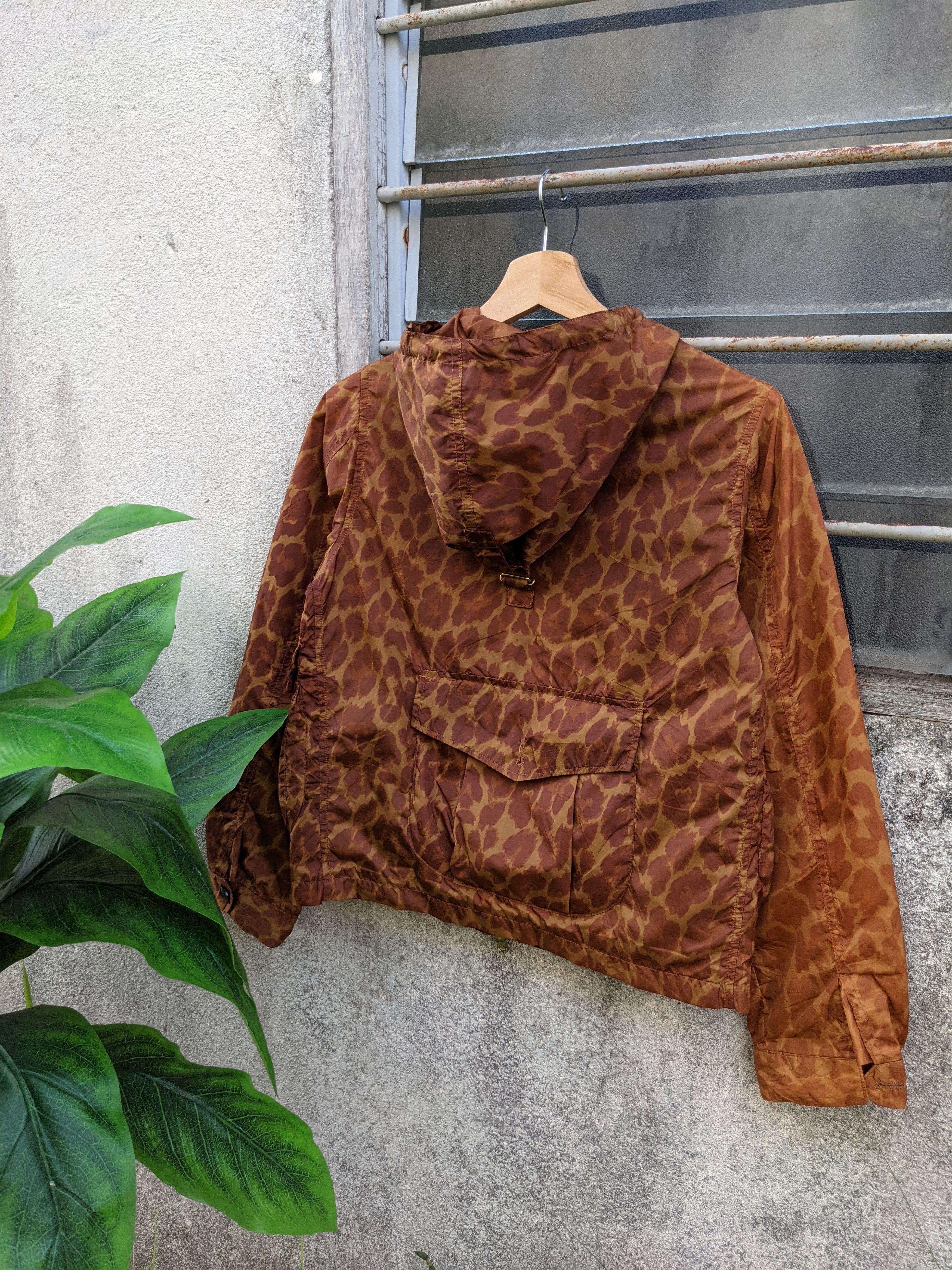 Beams Plus × Japanese Brand ⚡️Rare⚡️ Beams Boy Leopard Nylon Jacket ( Boy ) Size S / US 4 / IT 40 - 2 Thumbnail