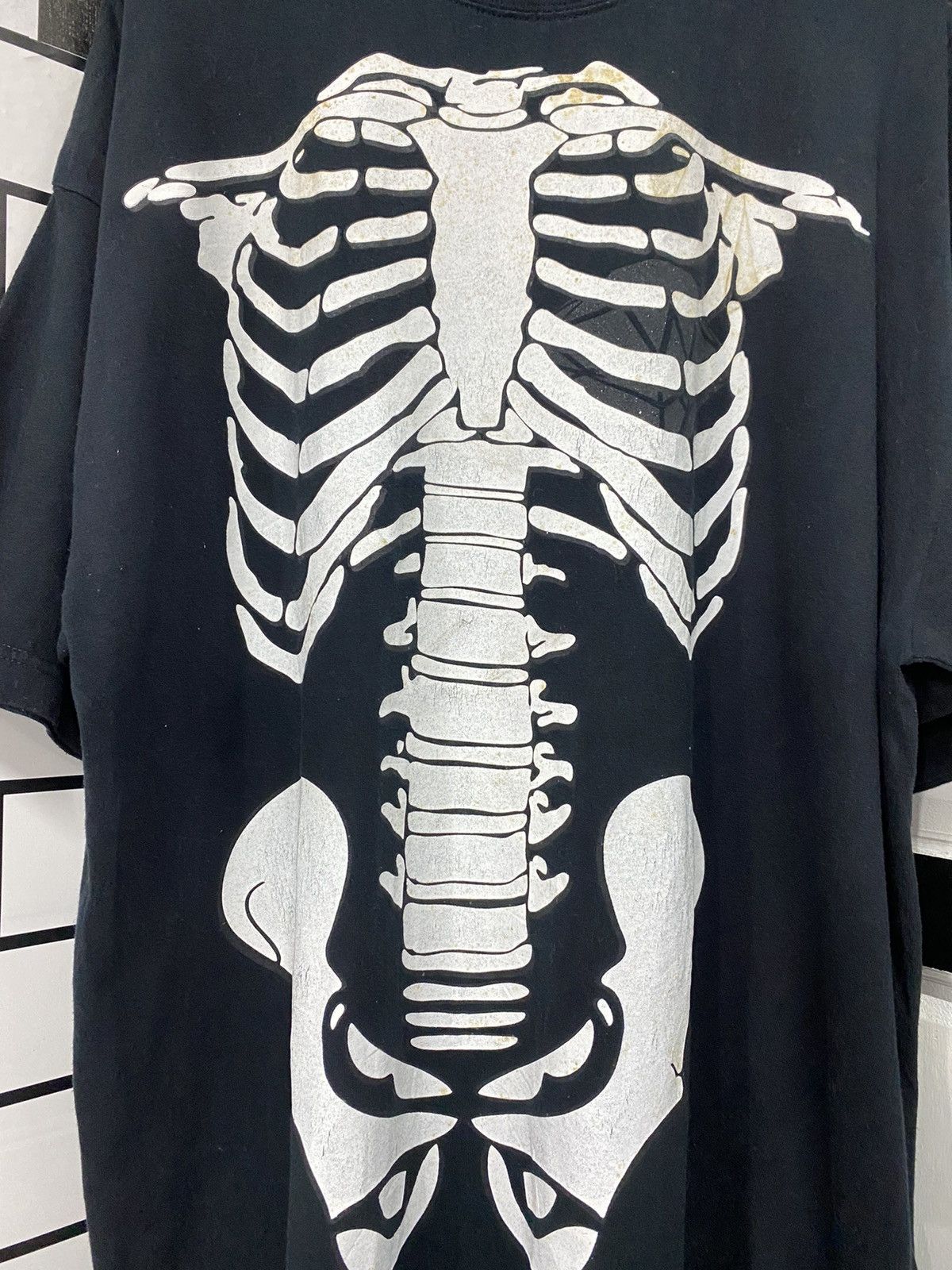 Bones × Vintage Vintage Ribcage Skeleton Oversized Baggy Tshirt Size US XXL / EU 58 / 5 - 4 Thumbnail