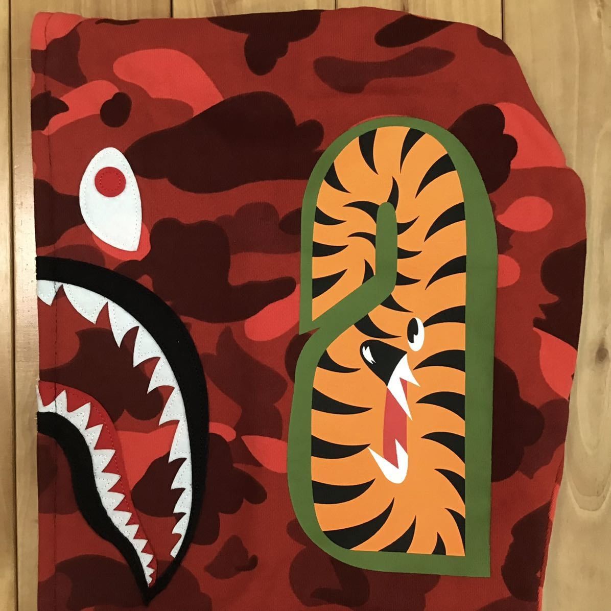 Bape BAPE Shark full zip hoodie vest red camo × dark navy Size US M / EU 48-50 / 2 - 4 Thumbnail