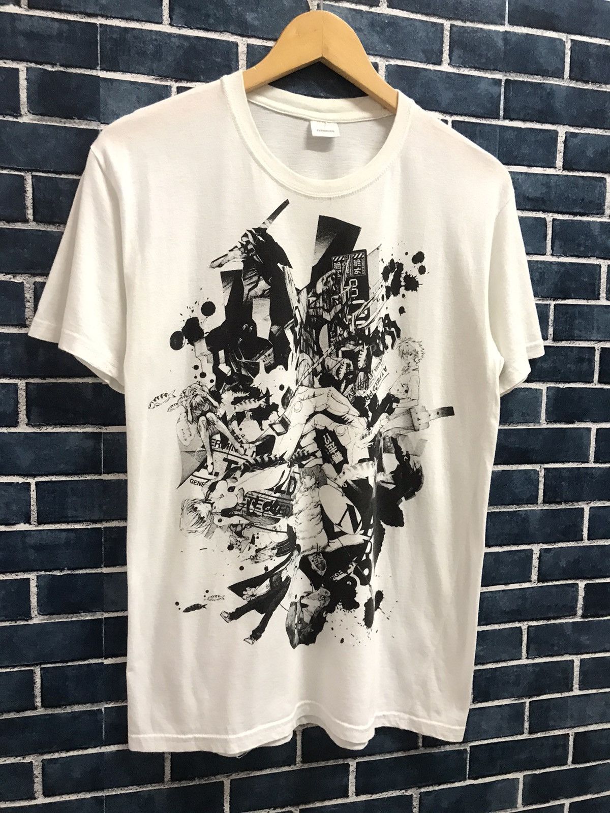 Anime × Japanese Brand × Vintage Vintage Evangelion Illustration Graphic Official tee Size US M / EU 48-50 / 2 - 3 Thumbnail