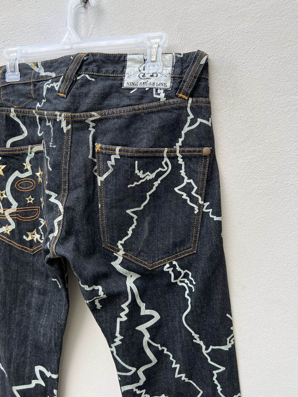 Vintage Nine Rulas Line Japan Thunderstruck Art Denim Jeans Size US 31 - 12 Thumbnail
