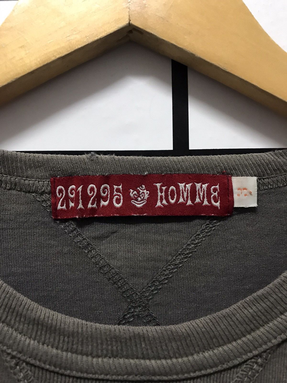 Designer × Japanese Brand × Vintage 291295 Homme japan long sleeve distressed tshirt Size US M / EU 48-50 / 2 - 11 Thumbnail