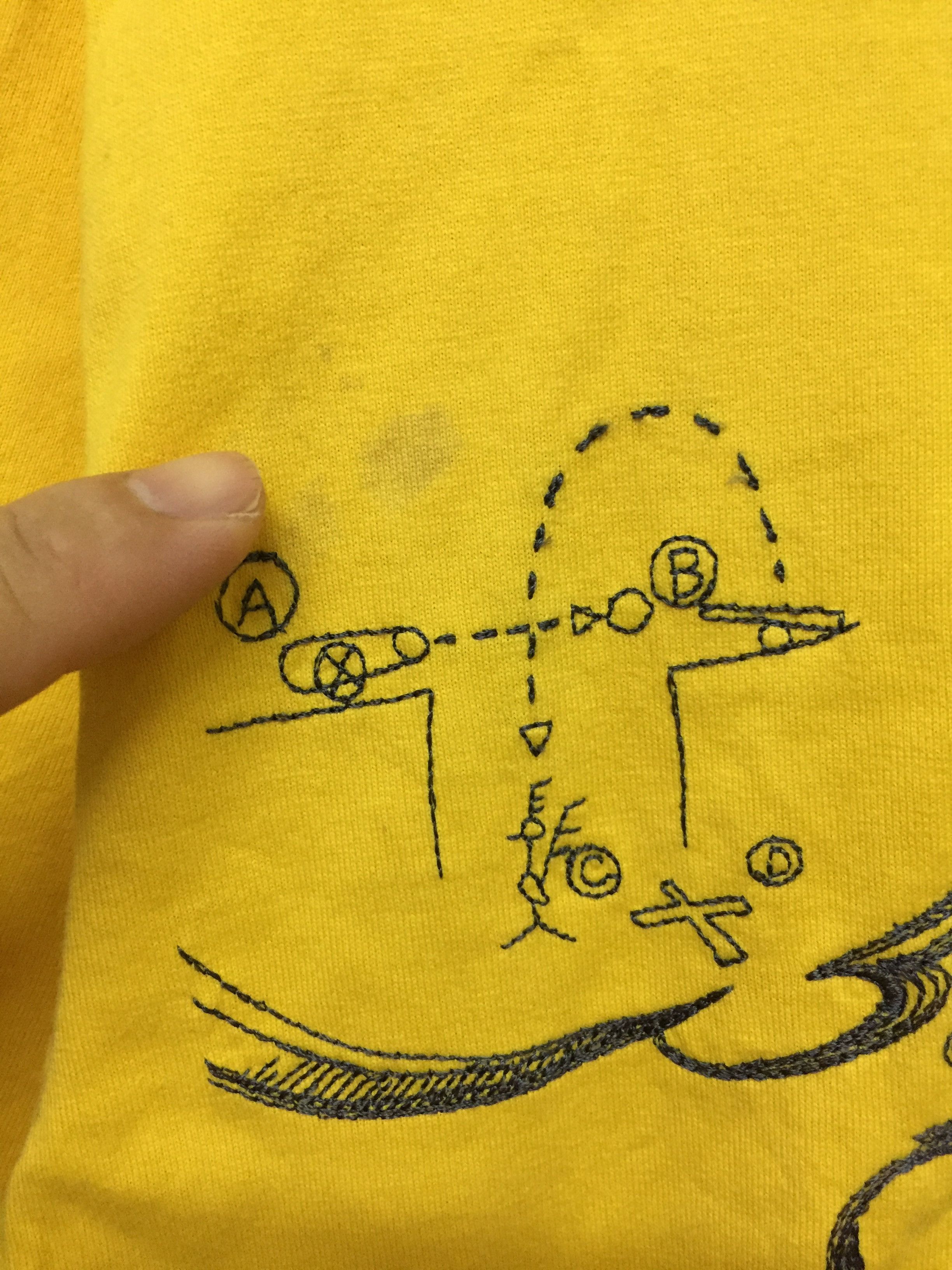 Cartoon Network × Japanese Brand × Vintage Vtg 2001 Wile E. Coyote and the Road Runner chain stitch Size US L / EU 52-54 / 3 - 5 Thumbnail