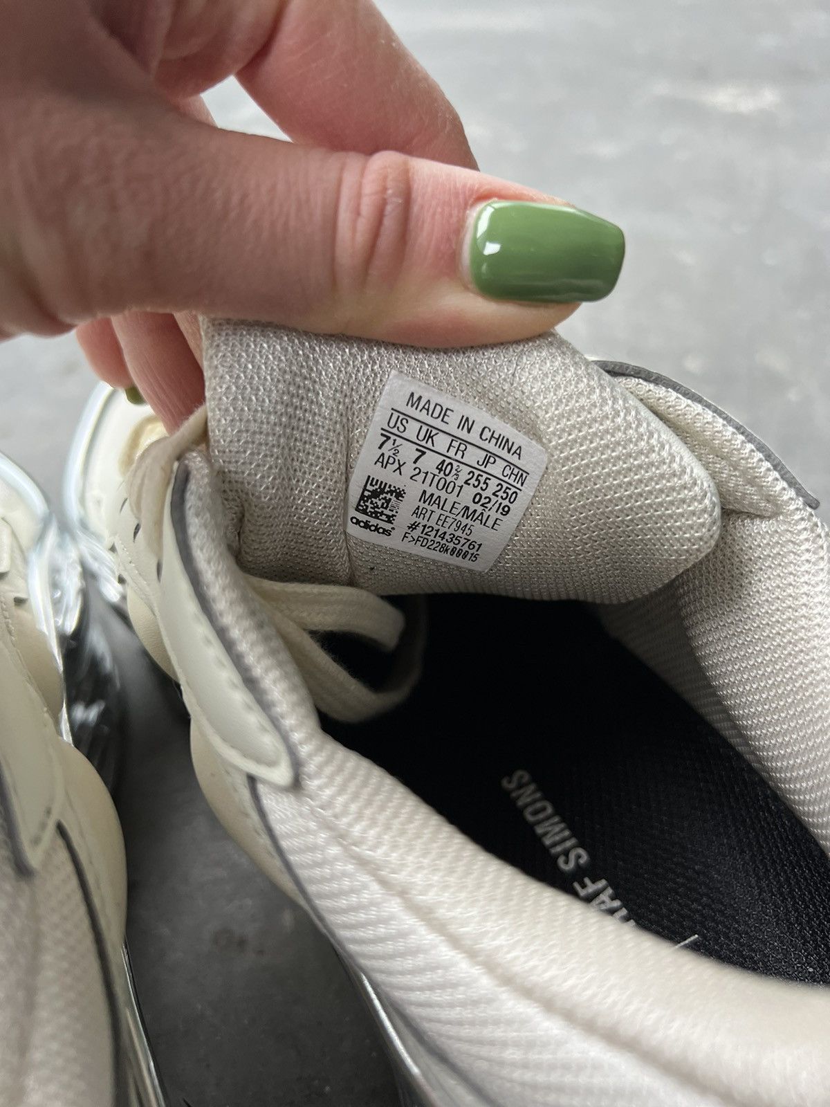Adidas × Raf Simons Raf Simons Ozweego Mirrored Cream White Silver Sneakers Size US 7.5 / EU 40-41 - 9 Thumbnail