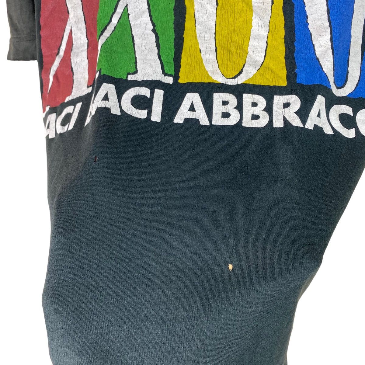 Moschino MOSCHINO “KISS KISS HUG HUG” VERY WORN T SHIRT Size US M / EU 48-50 / 2 - 4 Thumbnail