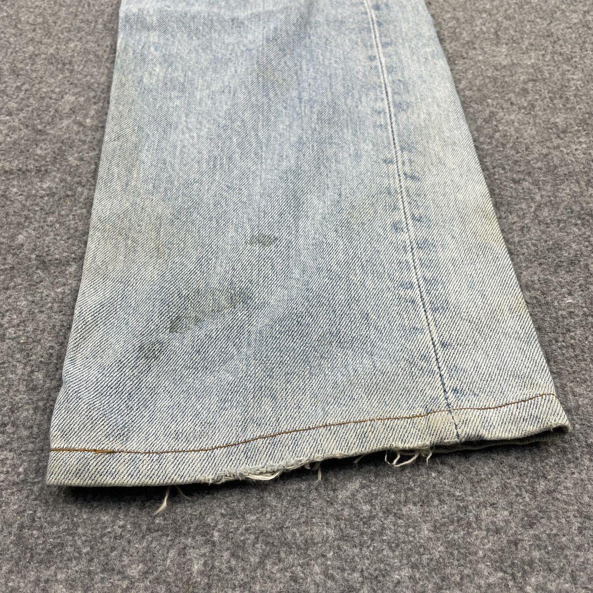 Levi's × Vintage Vintage Levi's 501 Distressed Light Wash -wc104 Size US 34 / EU 50 - 9 Thumbnail