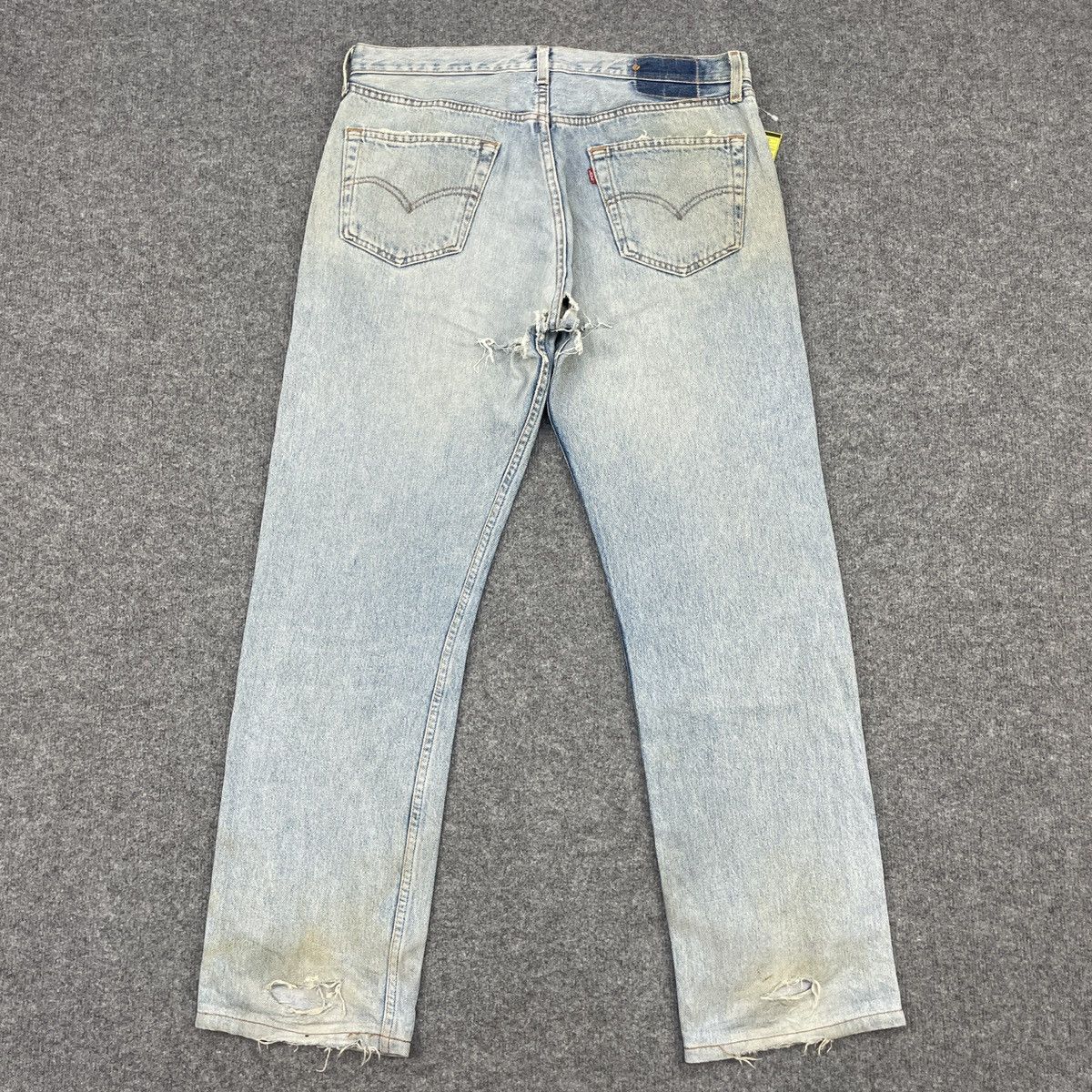Levi's × Vintage Vintage Levi's 501 Distressed Light Wash -wc104 Size US 34 / EU 50 - 2 Thumbnail